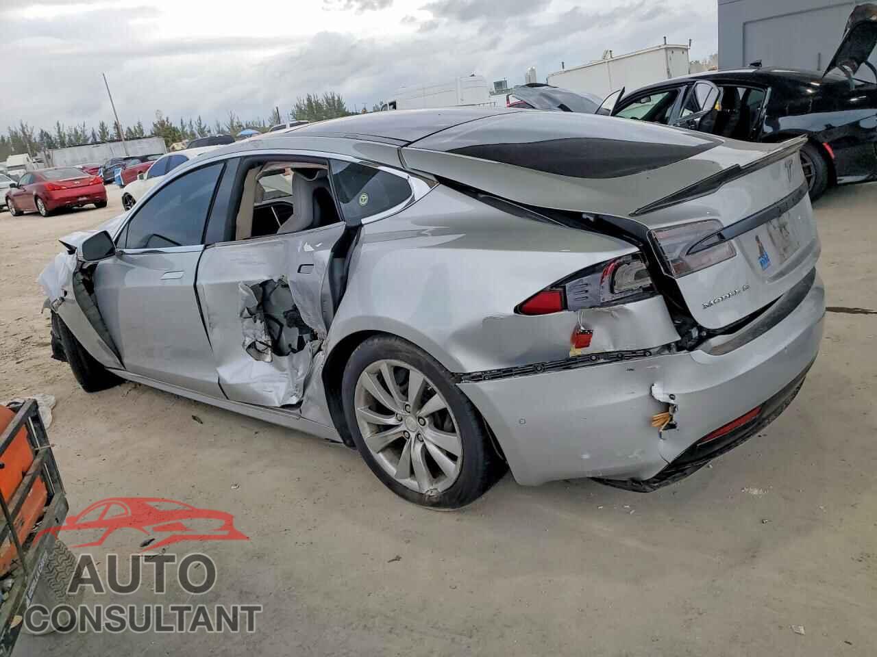 TESLA MODEL S 2016 - 5YJSA1E28GF144056