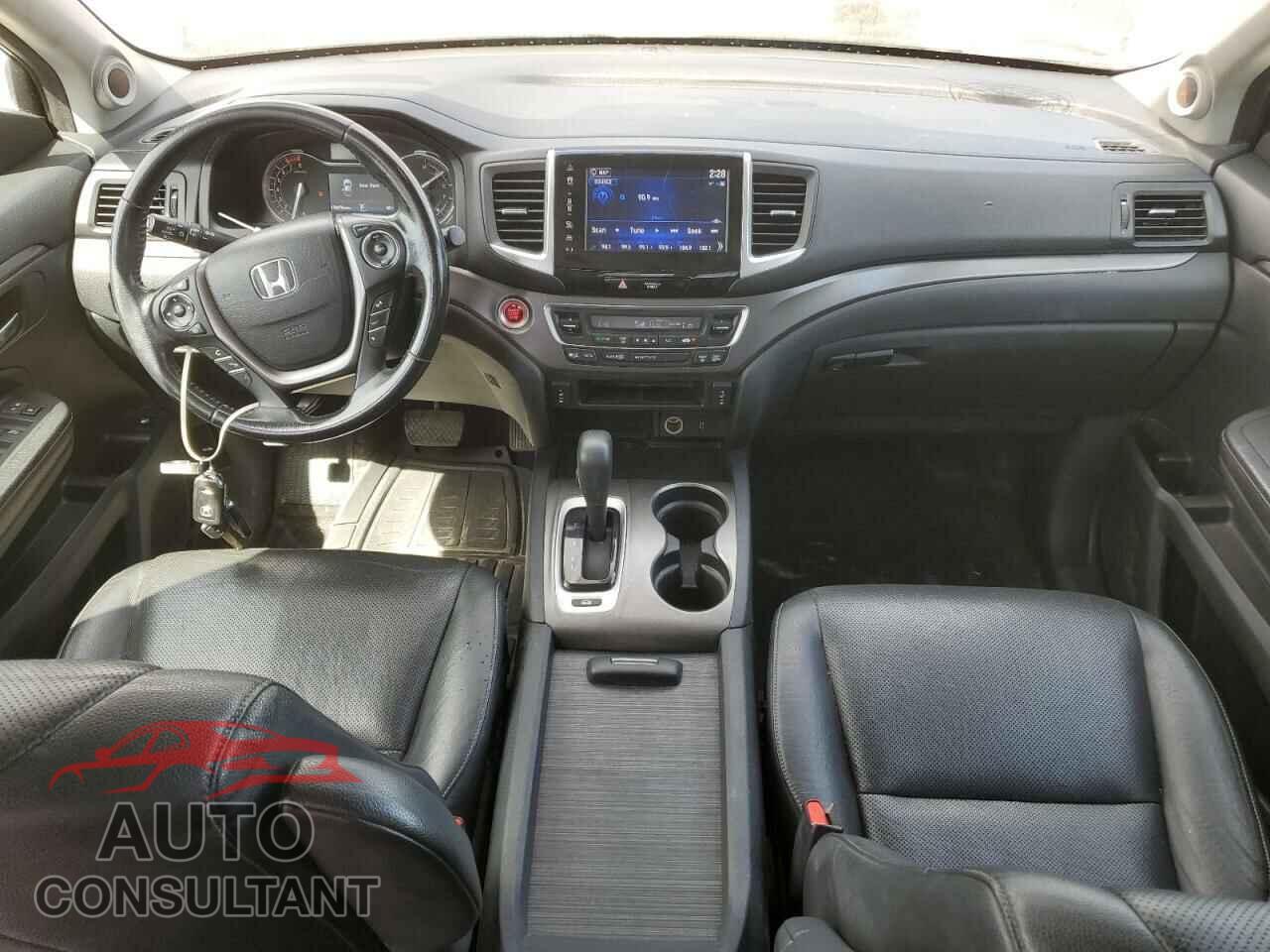 HONDA RIDGELINE 2017 - 5FPYK3F66HB024821