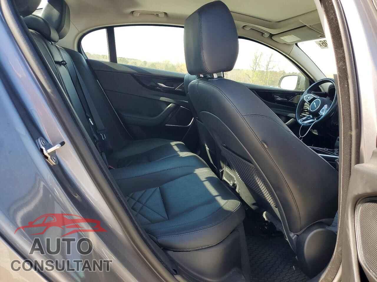JAGUAR XE 2020 - SAJAE4FX1LCP63568