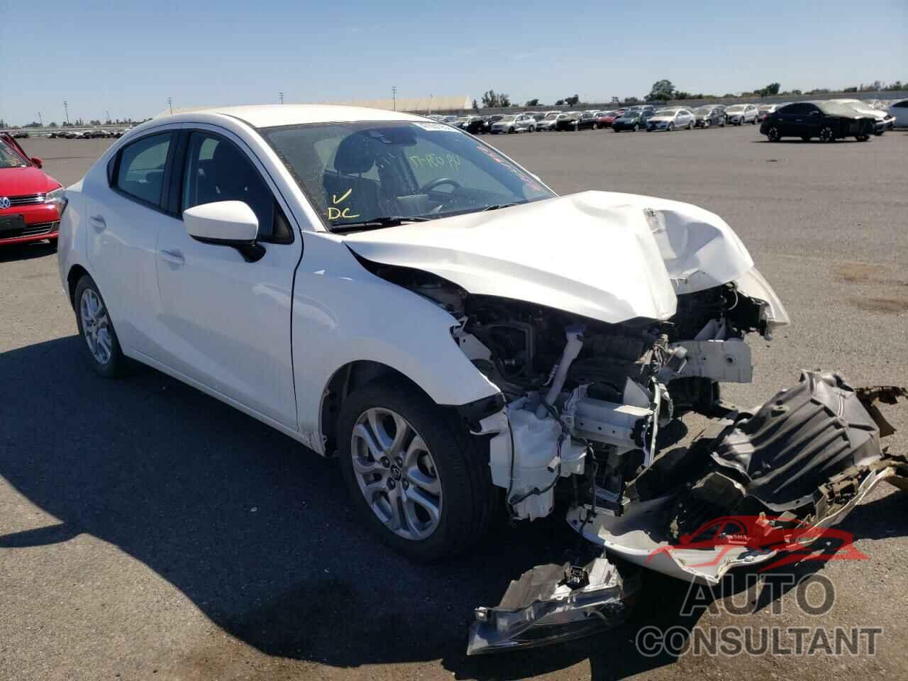 TOYOTA YARIS 2017 - 3MYDLBYV0HY187179