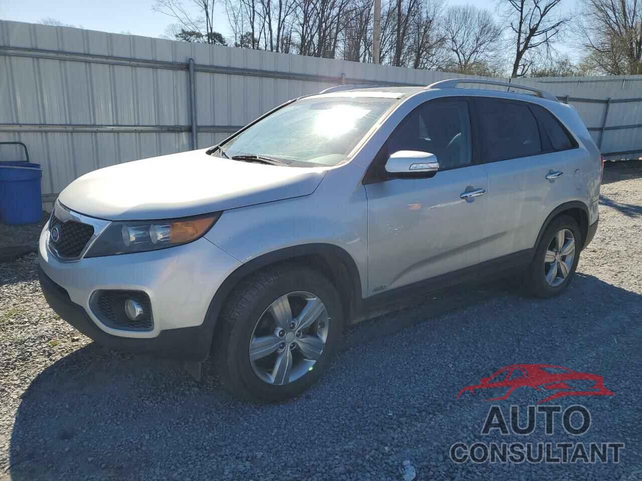 KIA SORENTO 2013 - 5XYKUDA22DG335605