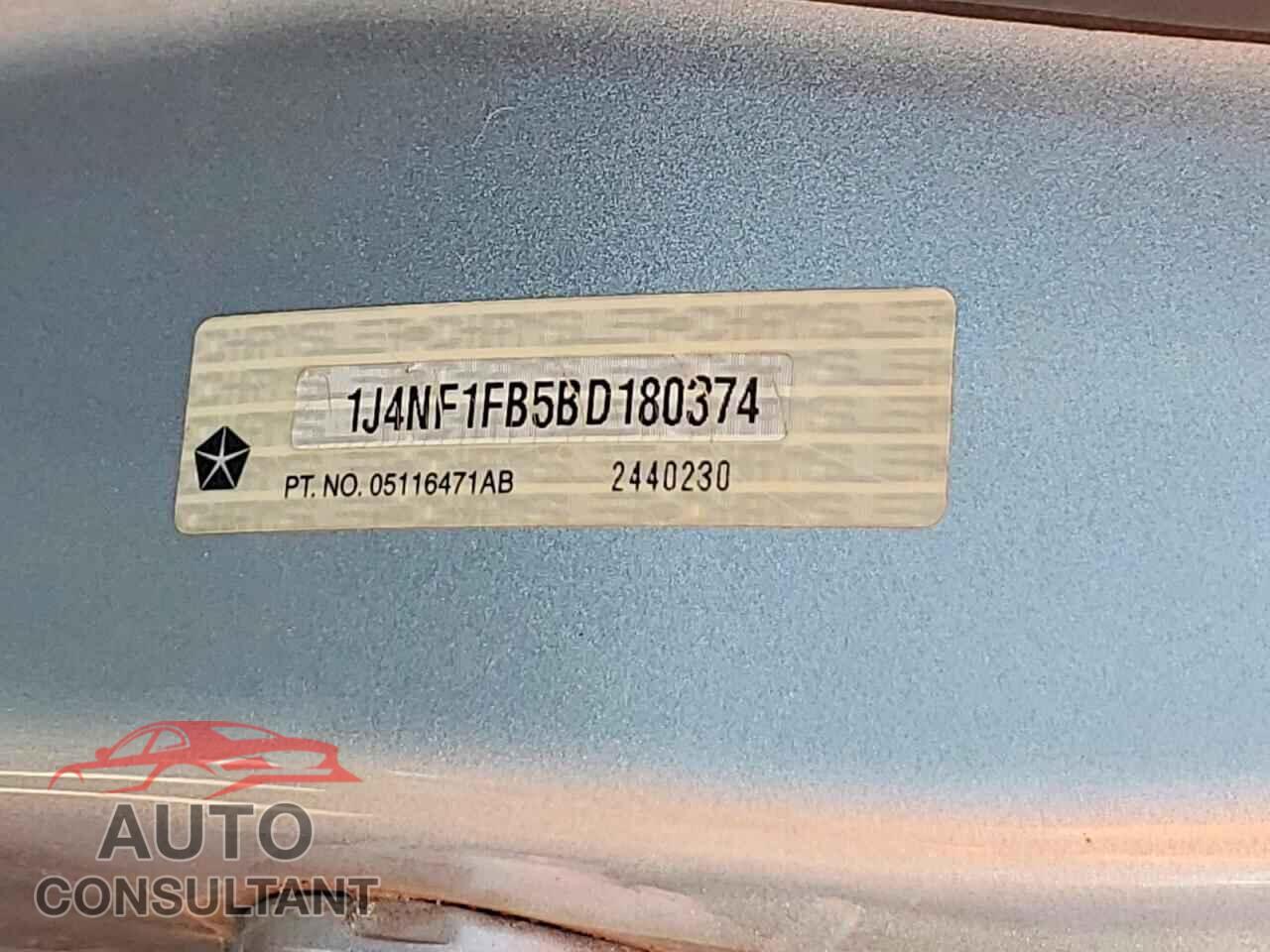 JEEP COMPASS 2011 - 1J4NF1FB5BD180374
