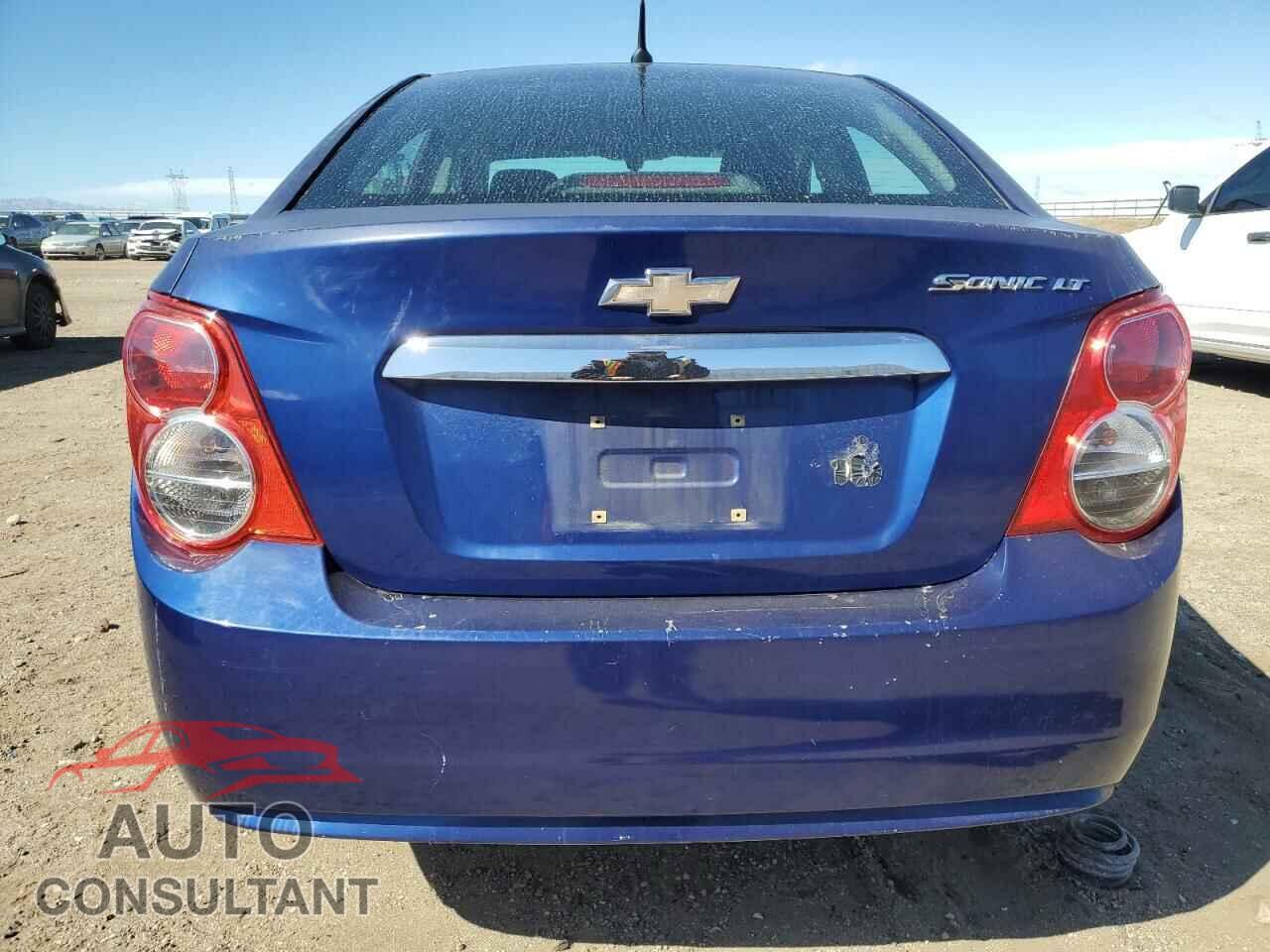 CHEVROLET SONIC 2014 - 1G1JC5SHXE4200467