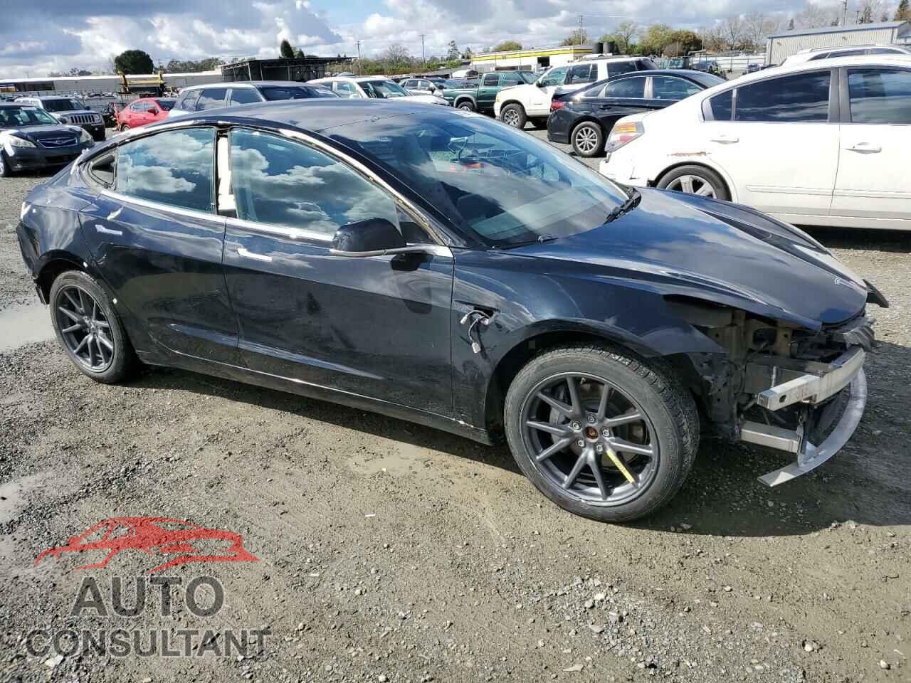 TESLA MODEL 3 2019 - 5YJ3E1EB3KF208747