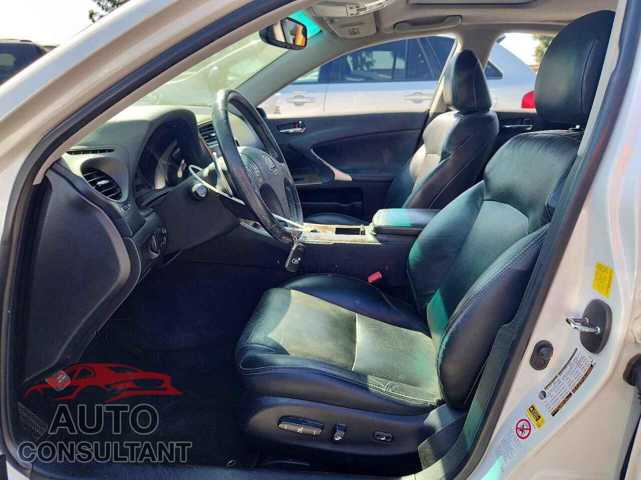 LEXUS IS 2010 - JTHBF5C26A5124438
