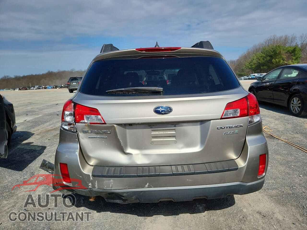 SUBARU OUTBACK 2014 - 4S4BRBLC5E3236015
