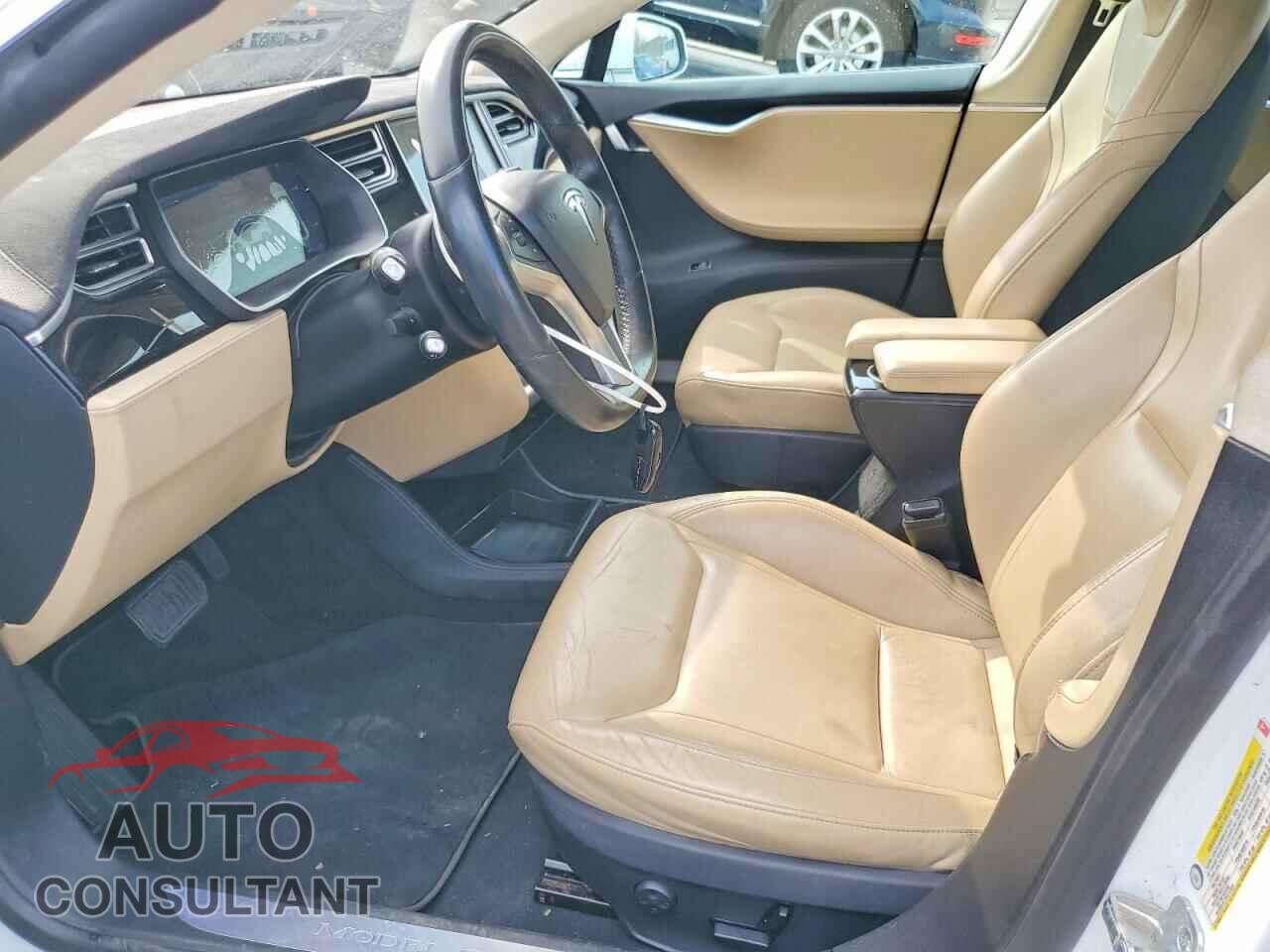 TESLA MODEL S 2015 - 5YJSA1E22FF104814