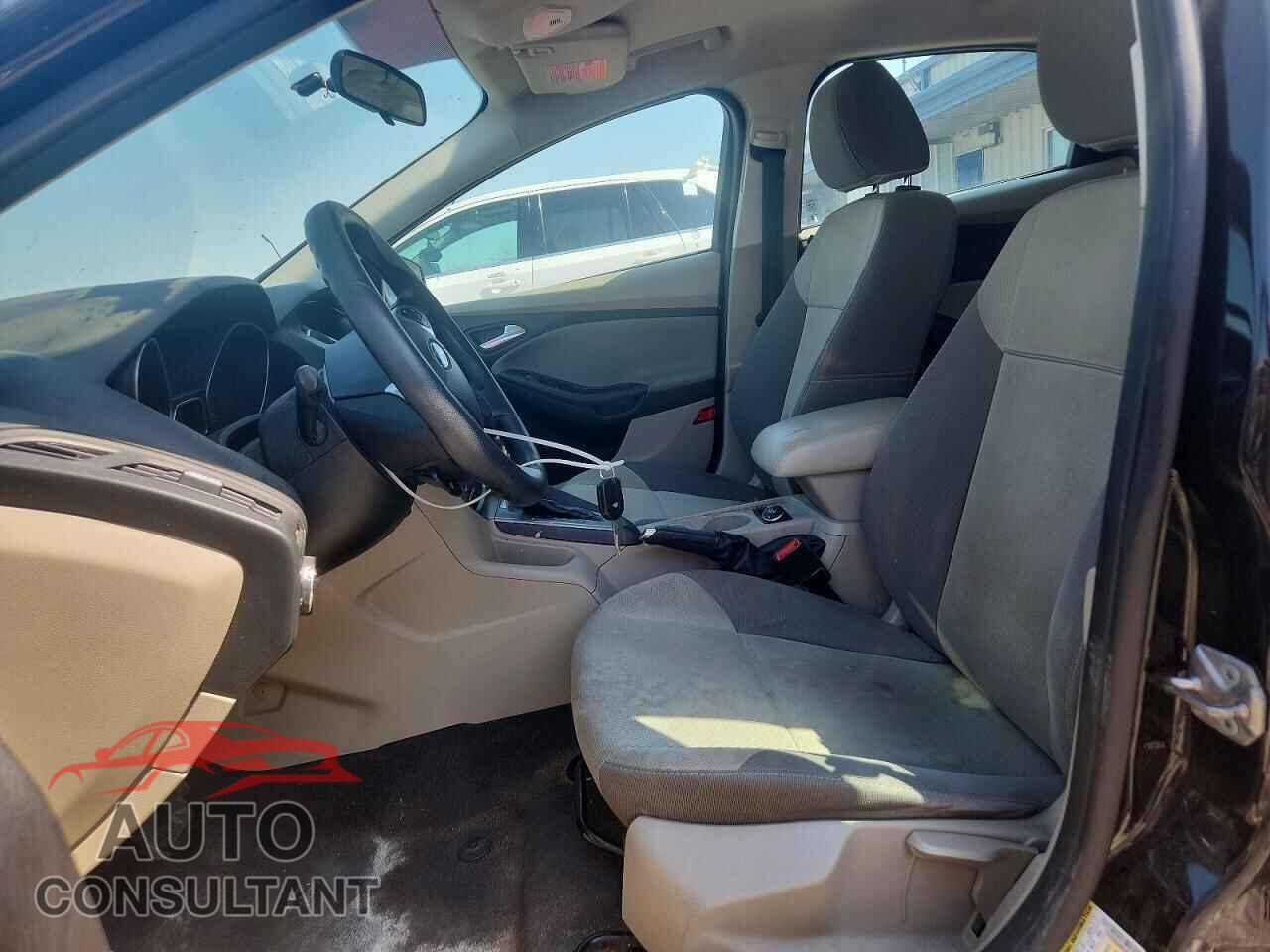 FORD FOCUS 2014 - 1FADP3K20EL295156