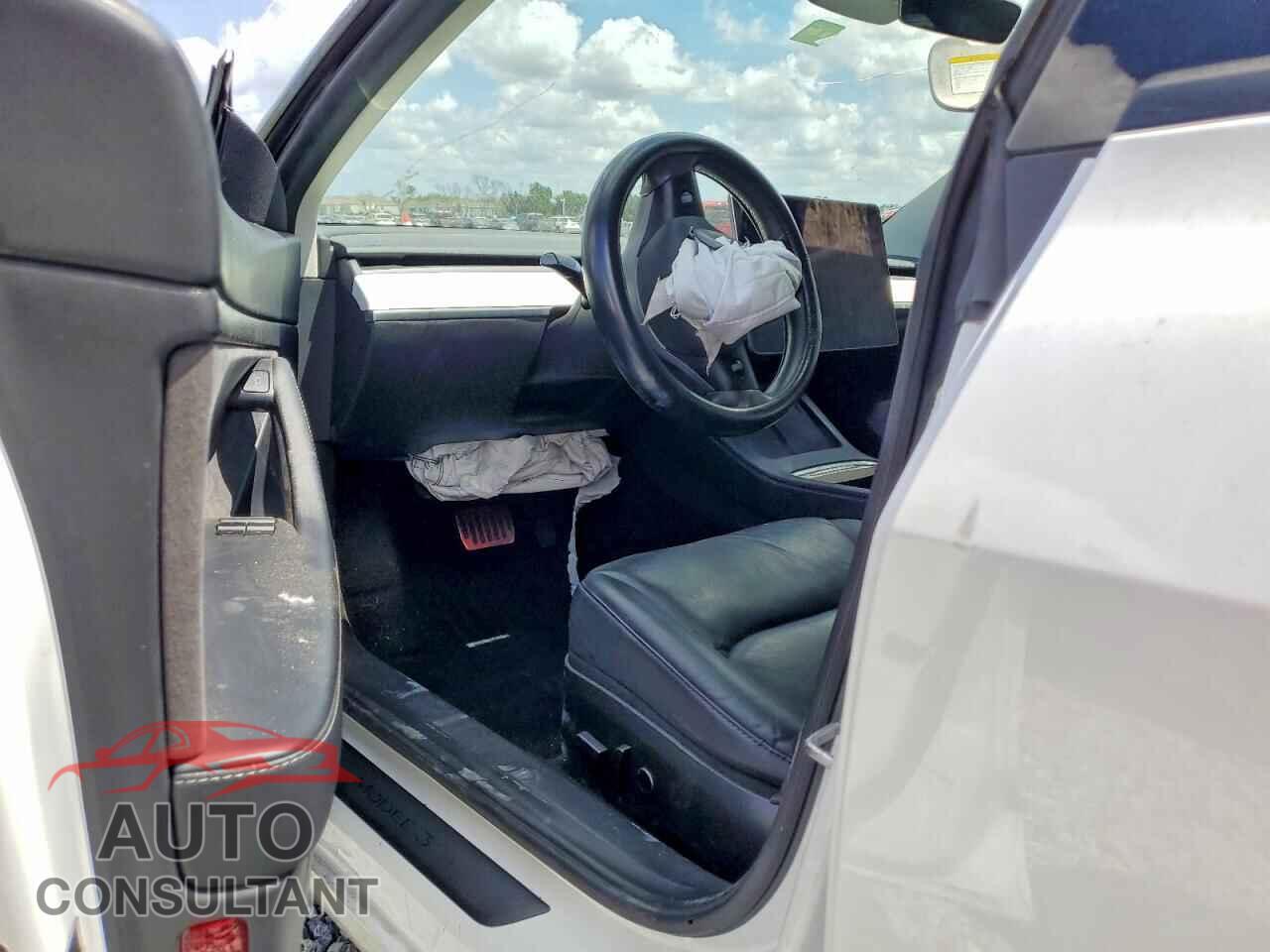TESLA MODEL 3 2021 - 5YJ3E1EA2MF851472