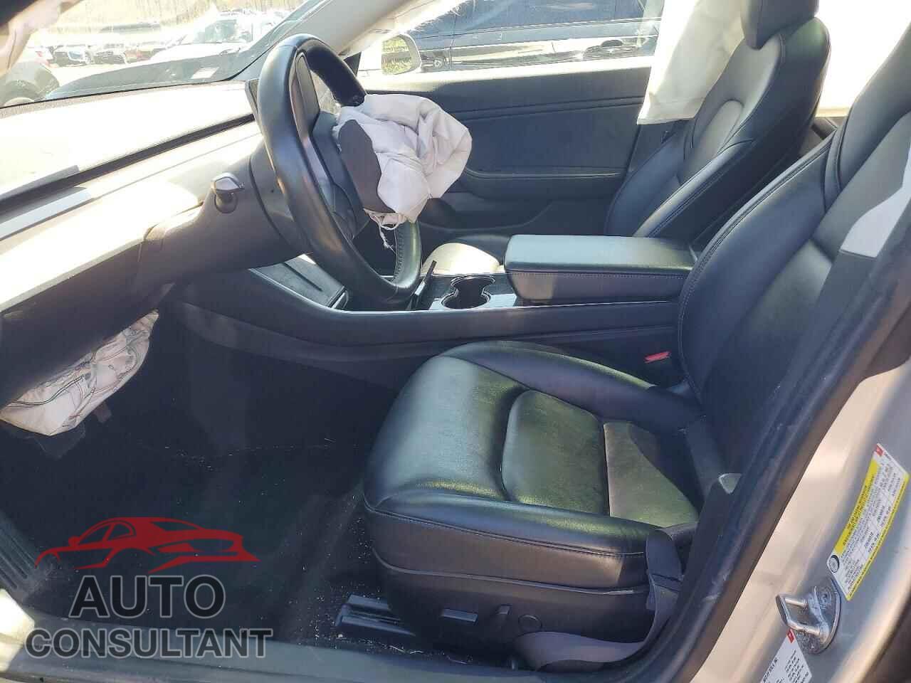 TESLA MODEL 3 2018 - 5YJ3E1EA5JF040423