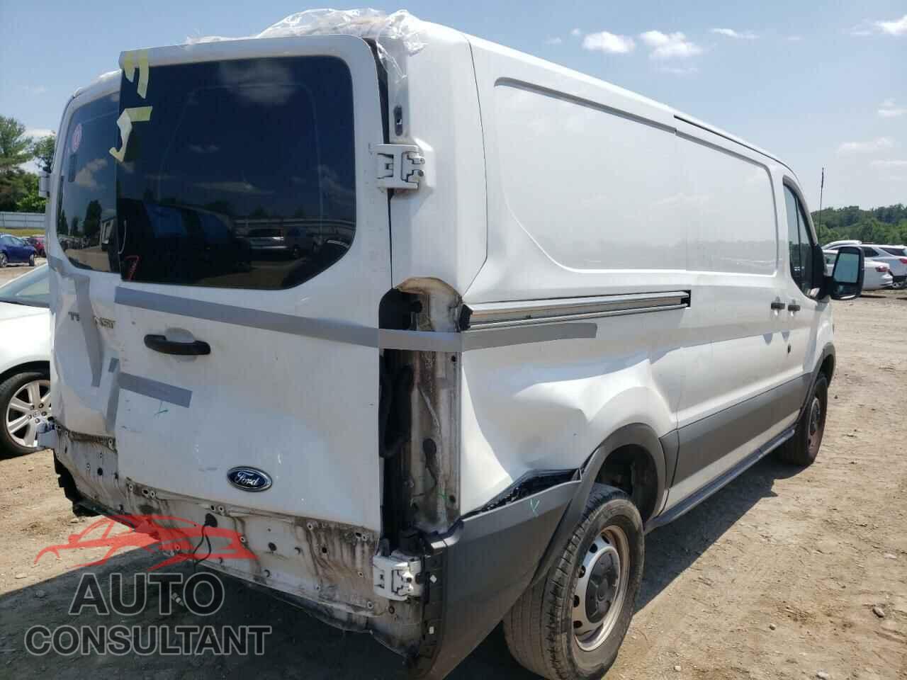 FORD TRANSIT 2017 - 1FTYR1YM3HKA33693