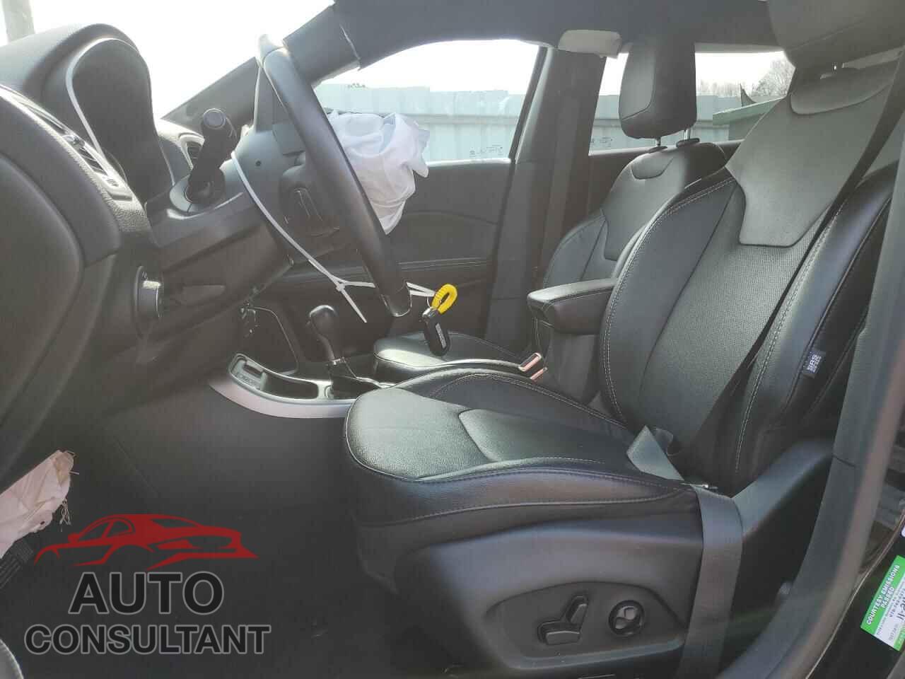 JEEP COMPASS 2021 - 3C4NJCEB5MT538359