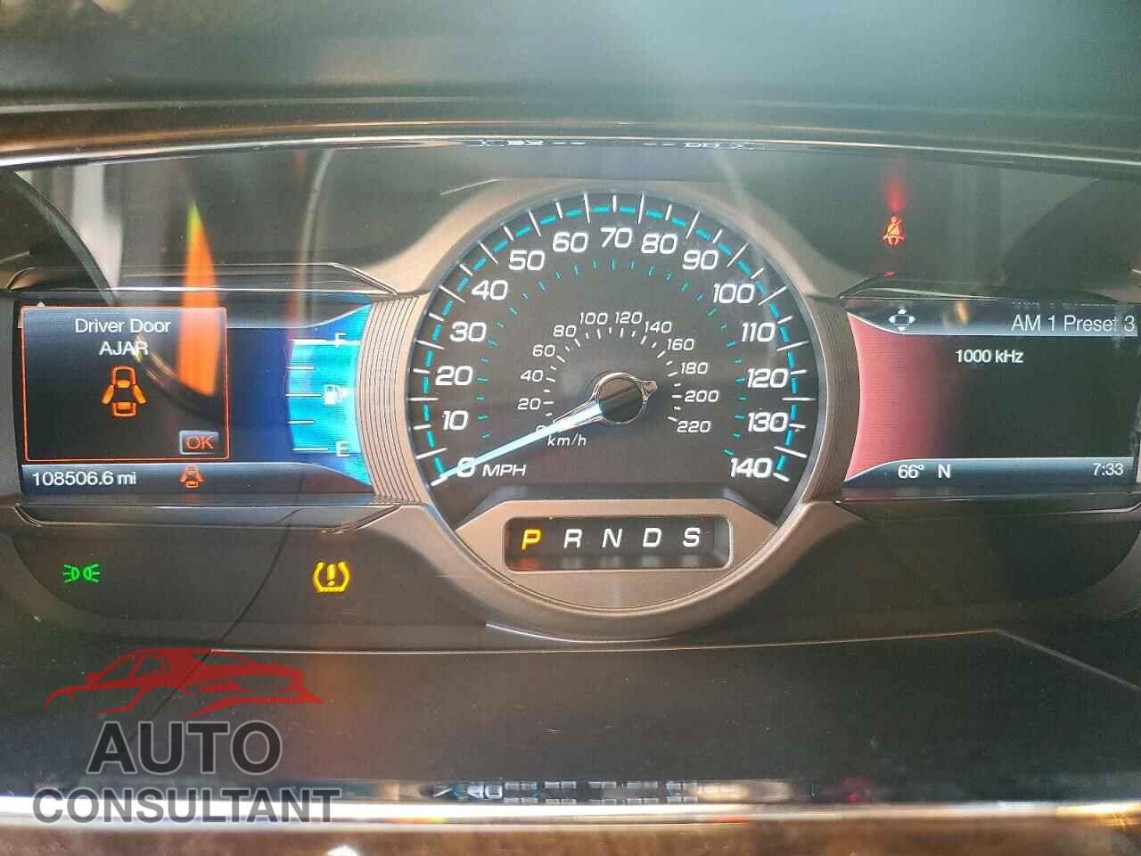 FORD TAURUS 2017 - 1FAHP2J85HG128385