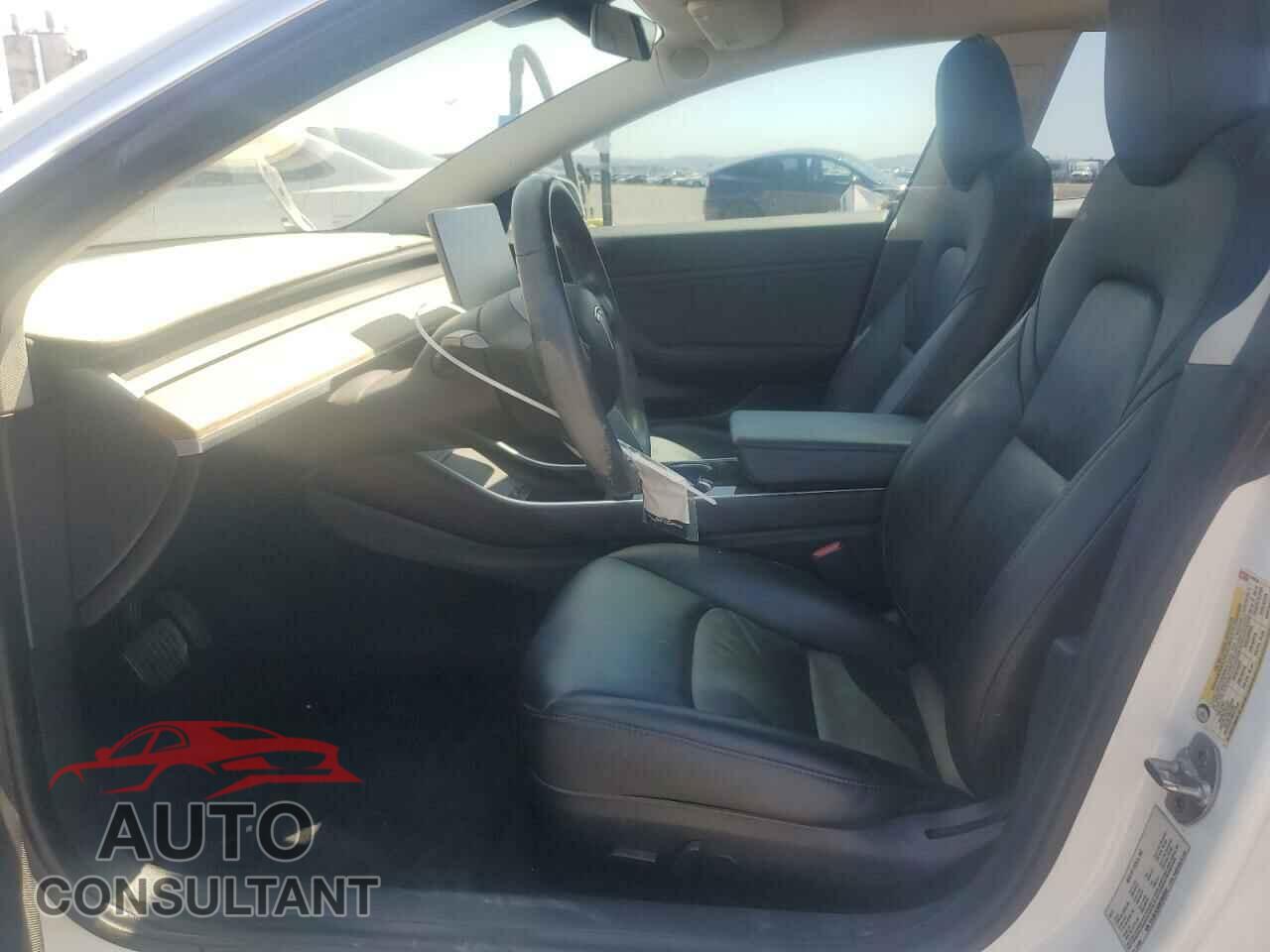 TESLA MODEL 3 2019 - 5YJ3E1EA3KF345033
