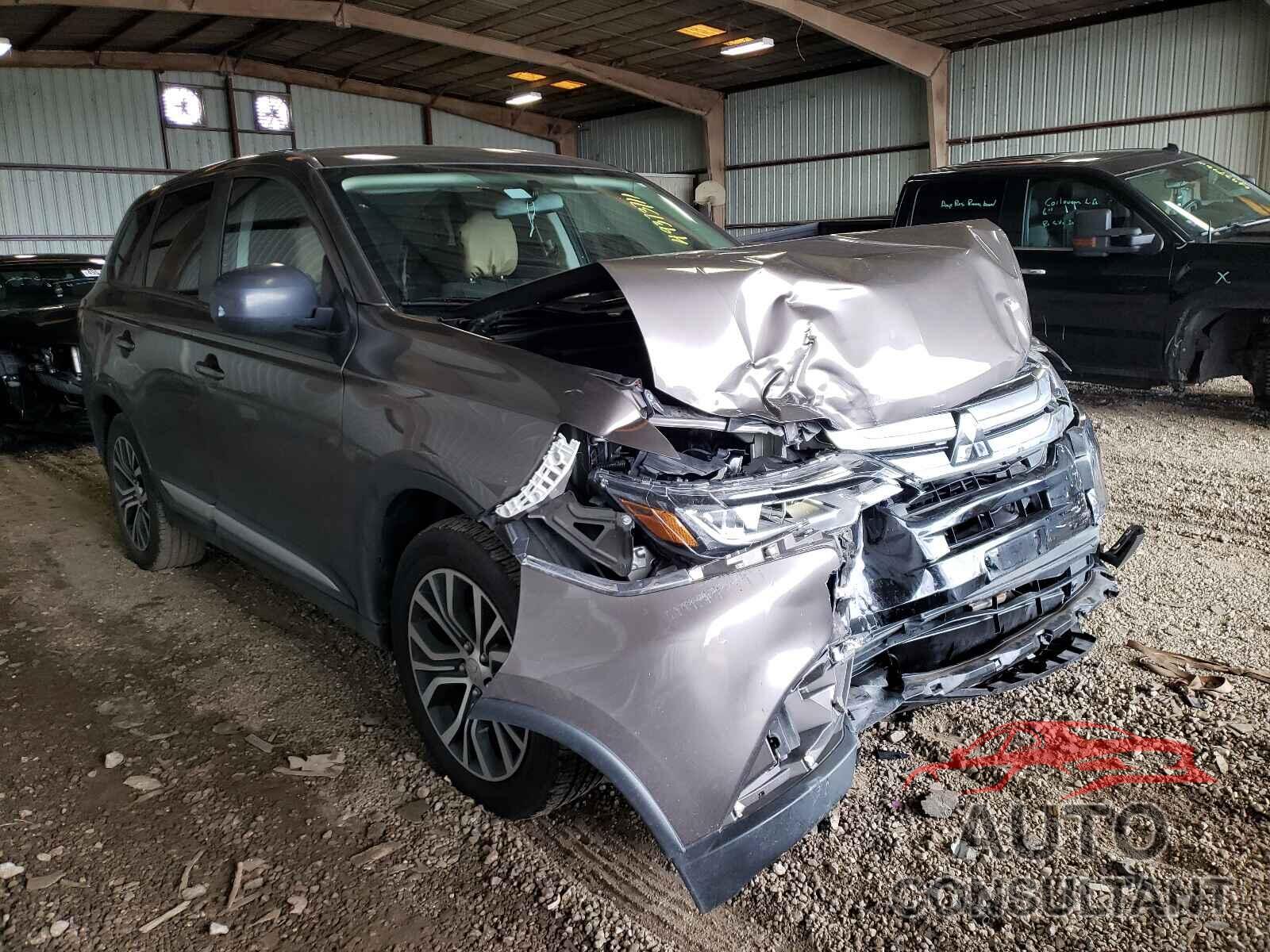 MITSUBISHI OUTLANDER 2018 - JA4AD2A36JZ045870