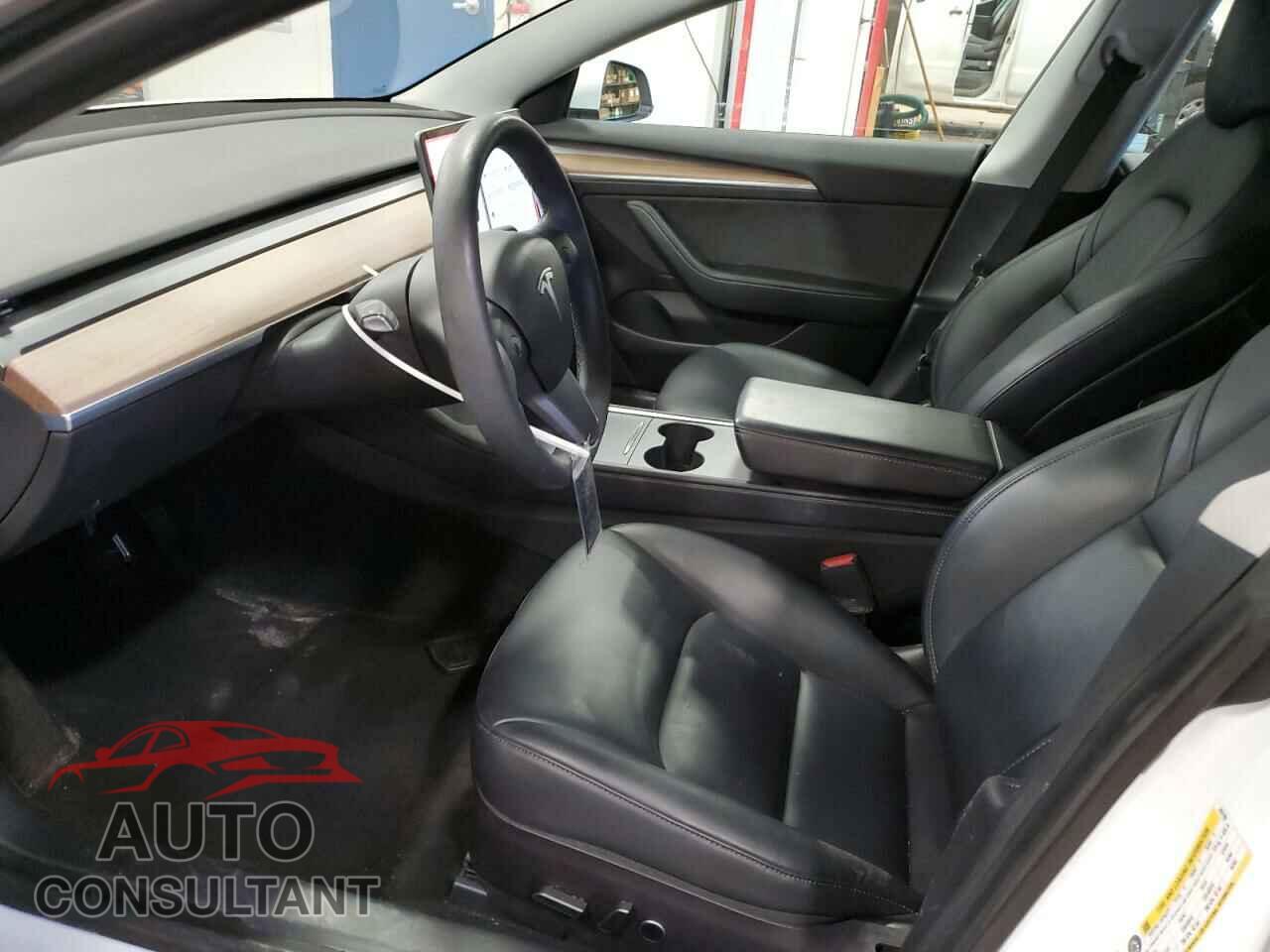 TESLA MODEL 3 2021 - 5YJ3E1EA2MF062190