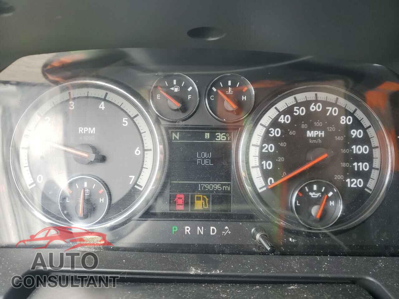 DODGE RAM 1500 2012 - 1C6RD7NT8CS209557
