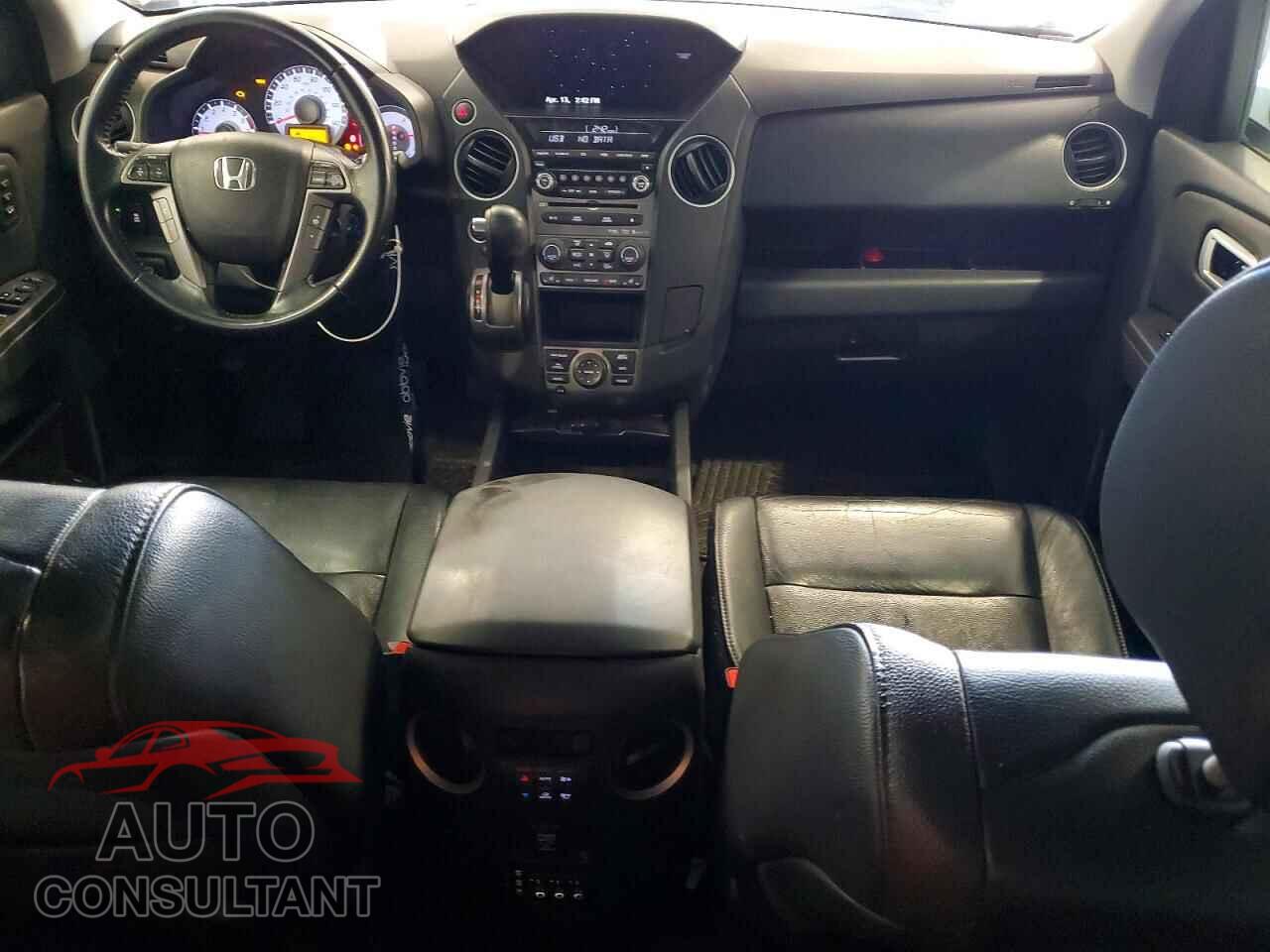 HONDA PILOT 2012 - 5FNYF4H93CB011155