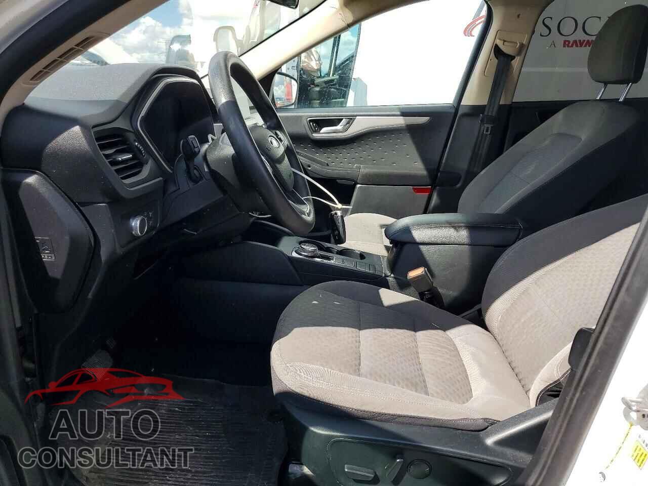 FORD ESCAPE 2020 - 1FMCU0G60LUA25744