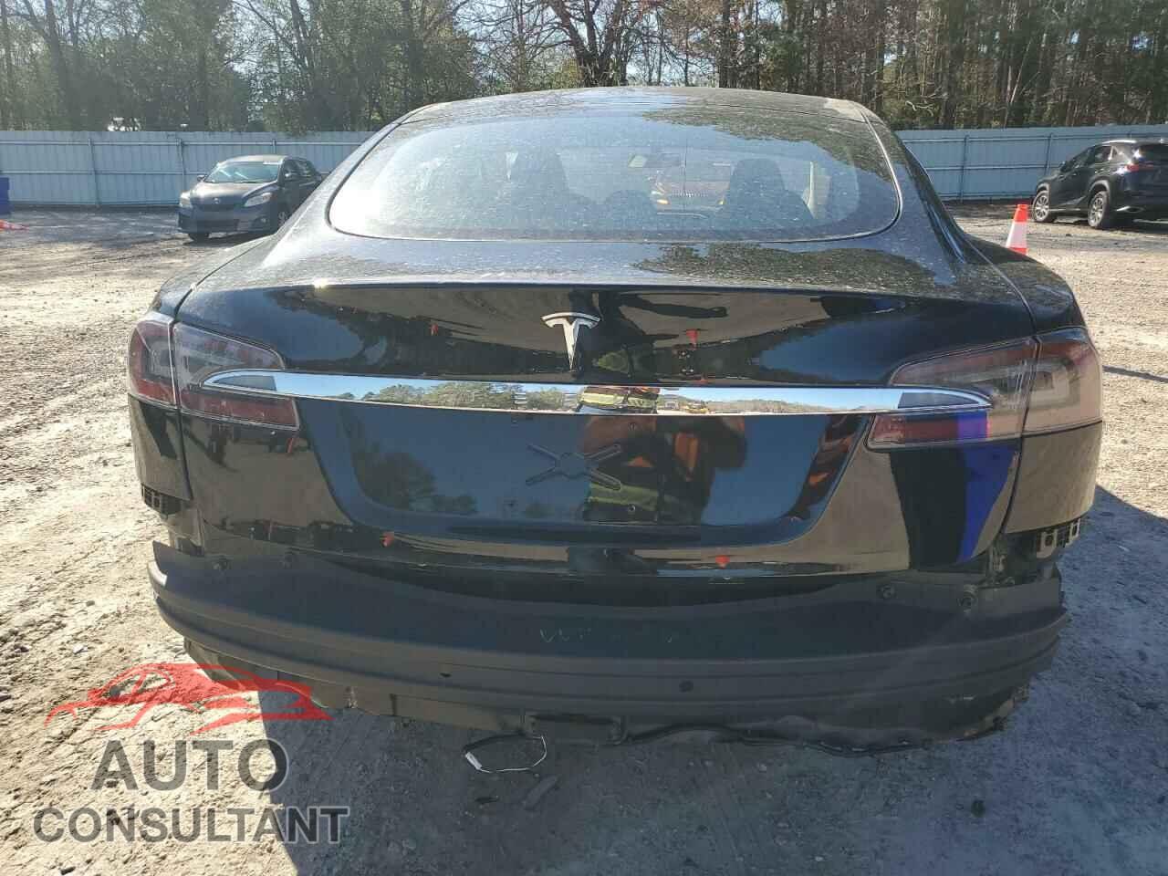 TESLA MODEL S 2013 - 5YJSA1BC5DFP10893