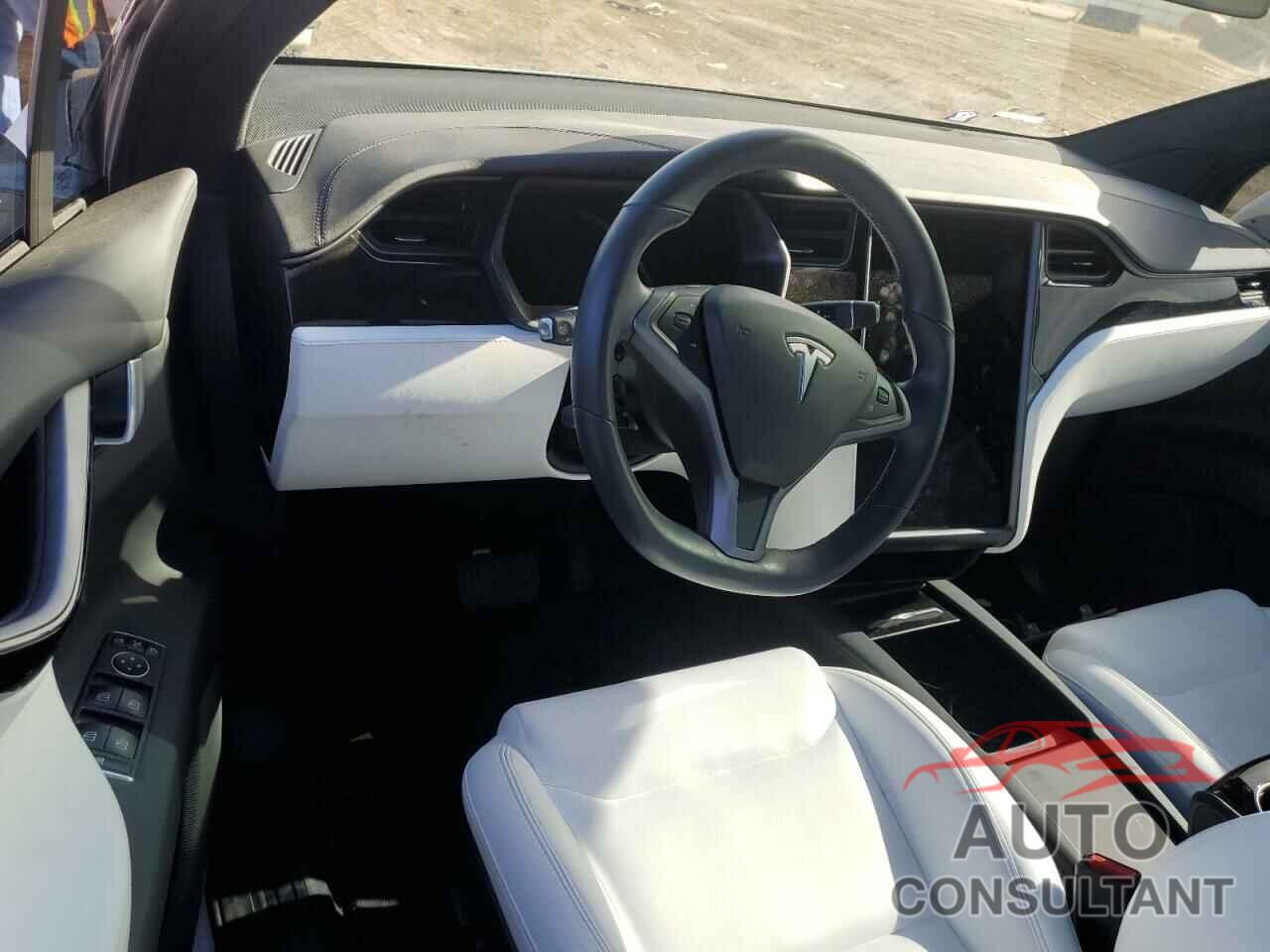 TESLA MODEL X 2020 - 5YJXCAE24LF231060