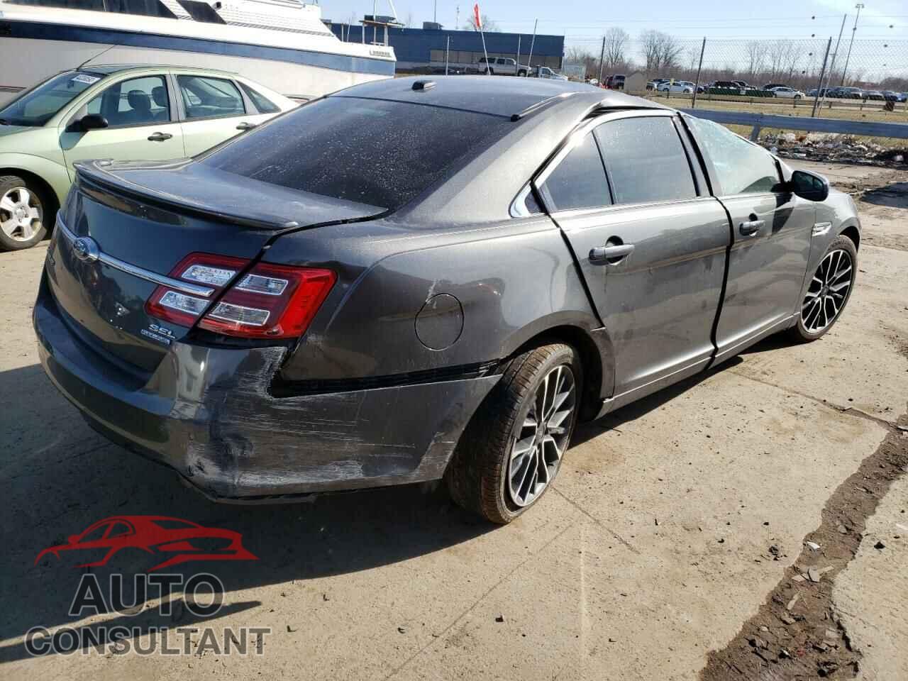 FORD TAURUS 2017 - 1FAHP2E84HG132132