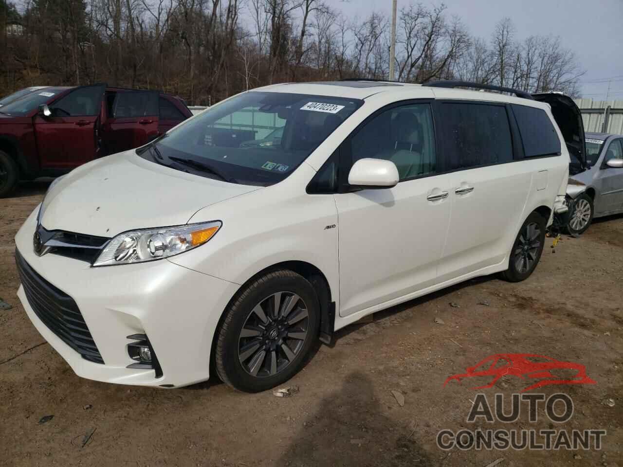 TOYOTA SIENNA 2018 - 5TDDZ3DC7JS204709