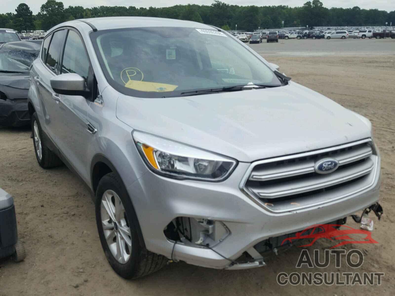 FORD ESCAPE 2017 - 1FMCU0GD1HUB86223