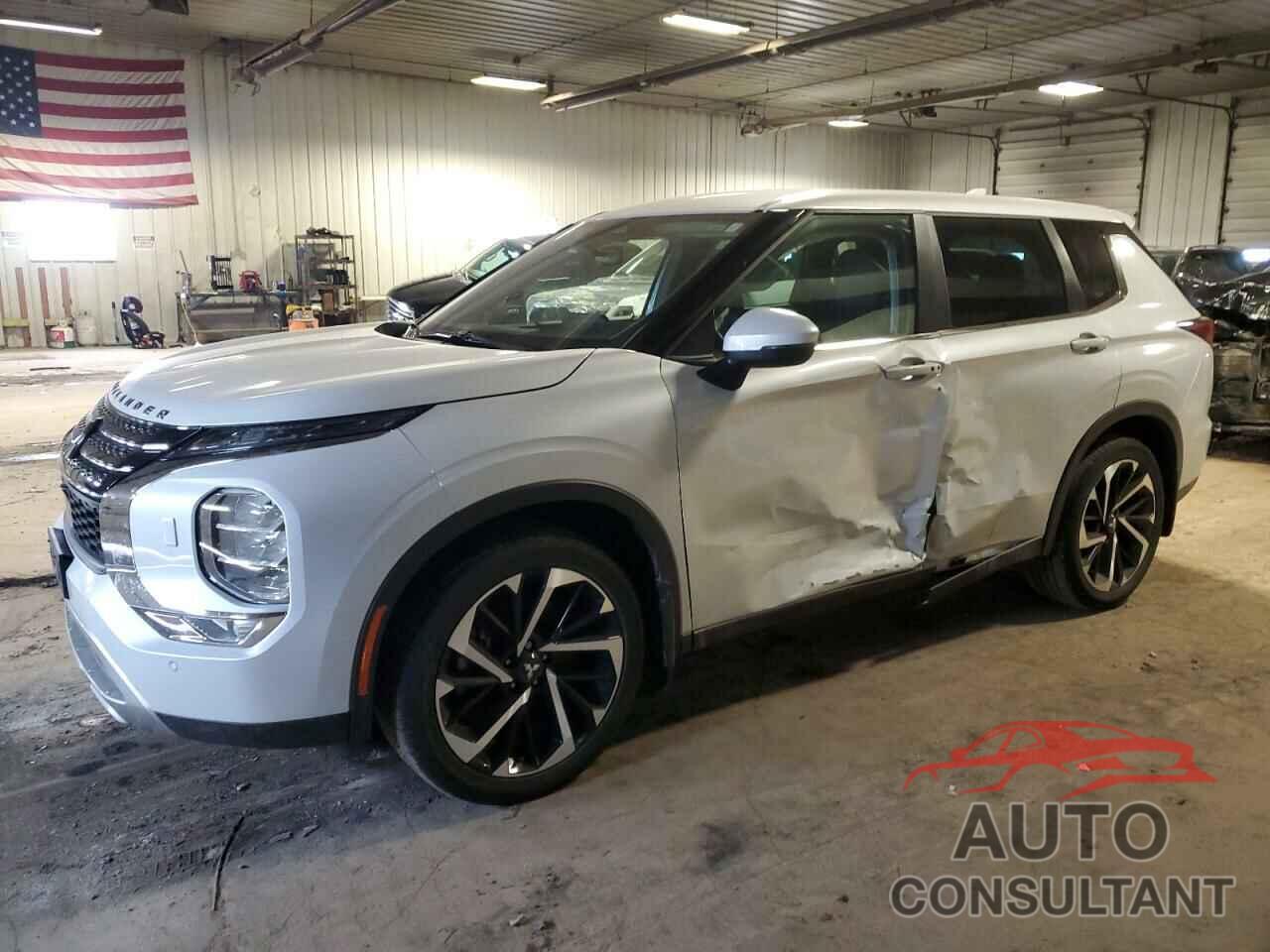 MITSUBISHI OUTLANDER 2022 - JA4J4UA84NZ081392