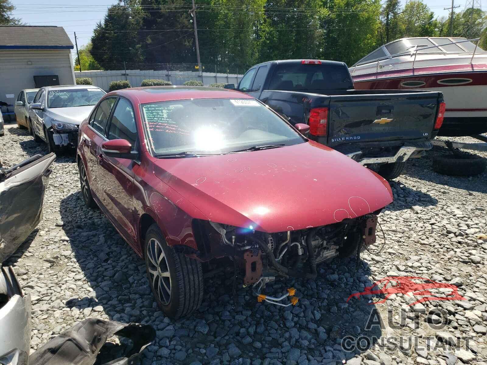 VOLKSWAGEN JETTA 2017 - 3VWDB7AJXHM385522