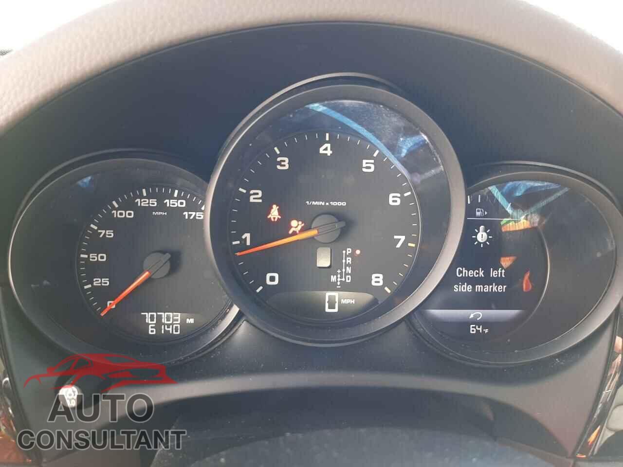 PORSCHE MACAN 2018 - WP1AA2A56JLB07365