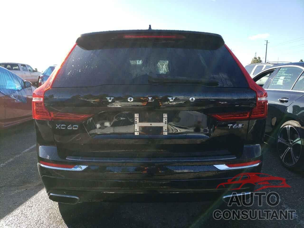 VOLVO XC60 2018 - YV4A22RL9J1018271