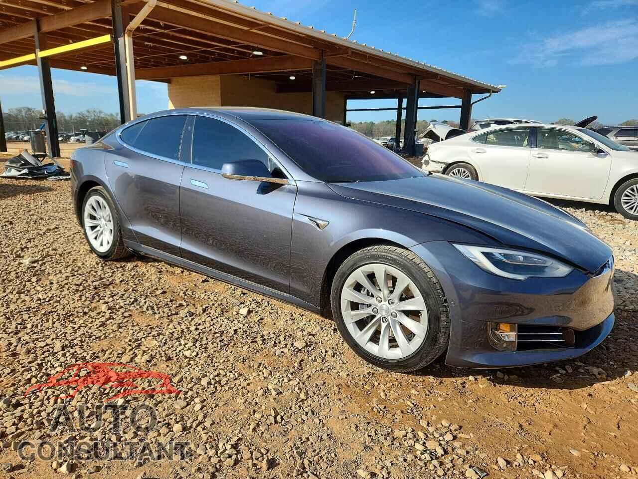 TESLA MODEL S 2017 - 5YJSA1E15HF183616