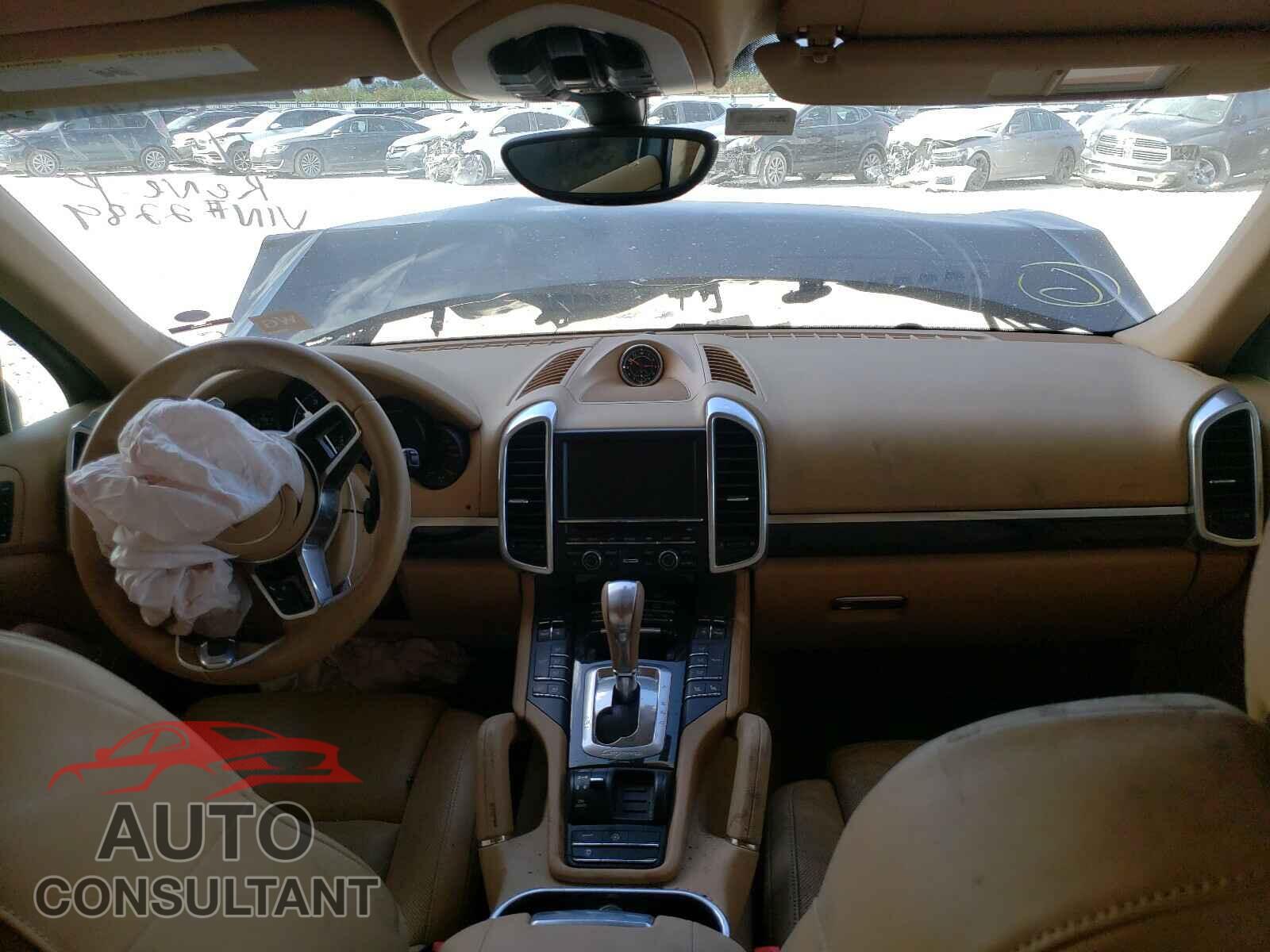 PORSCHE CAYENNE 2016 - WP1AA2A28GLA02289