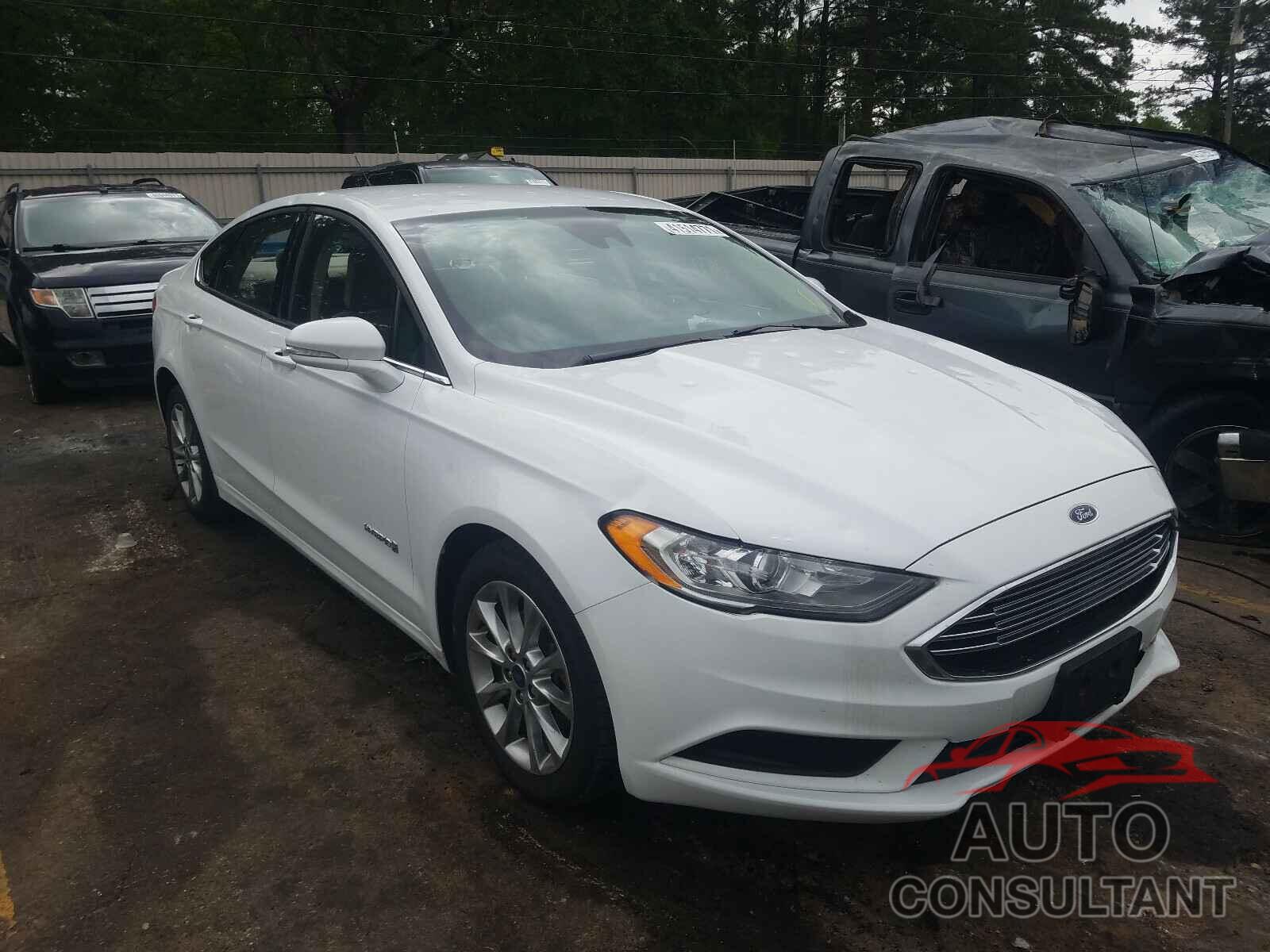 FORD FUSION 2017 - 3FA6P0LU7HR400143