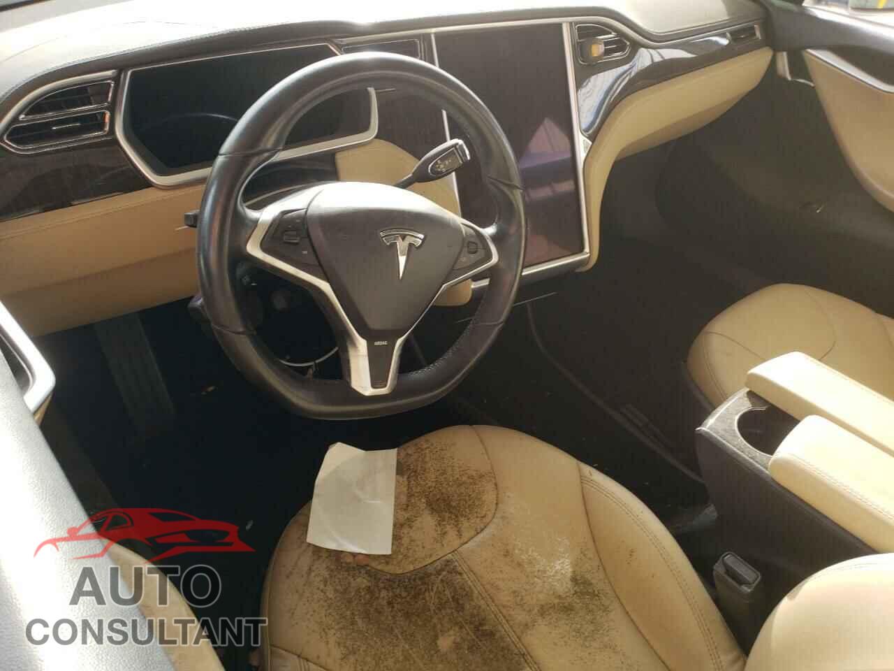 TESLA MODEL S 2013 - 5YJSA1CG2DFP07581