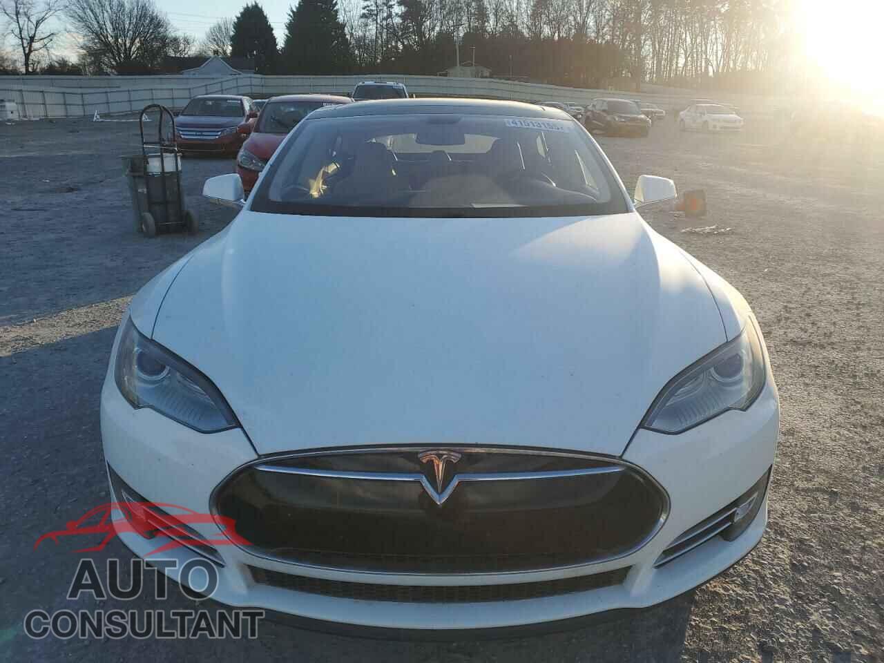 TESLA MODEL S 2013 - 5YJSA1CN5DFP04320