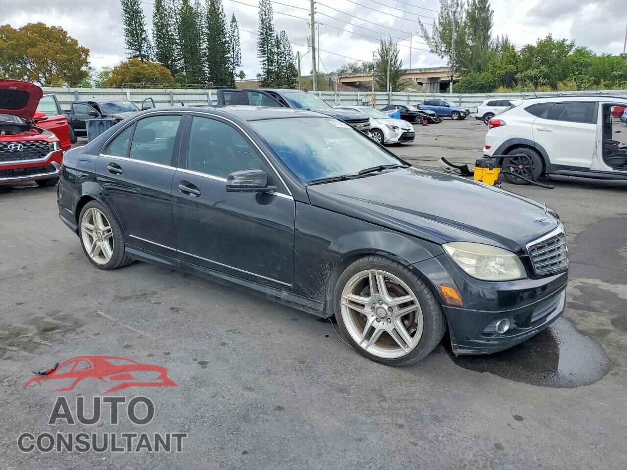 MERCEDES-BENZ C-CLASS 2011 - WDDGF8BB4BR140650