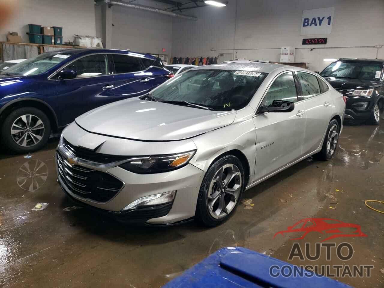 CHEVROLET MALIBU 2022 - 1G1ZD5ST3NF119528