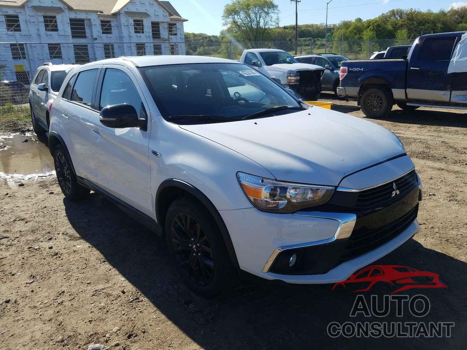 MITSUBISHI OUTLANDER 2017 - JA4AP3AU7HZ057333