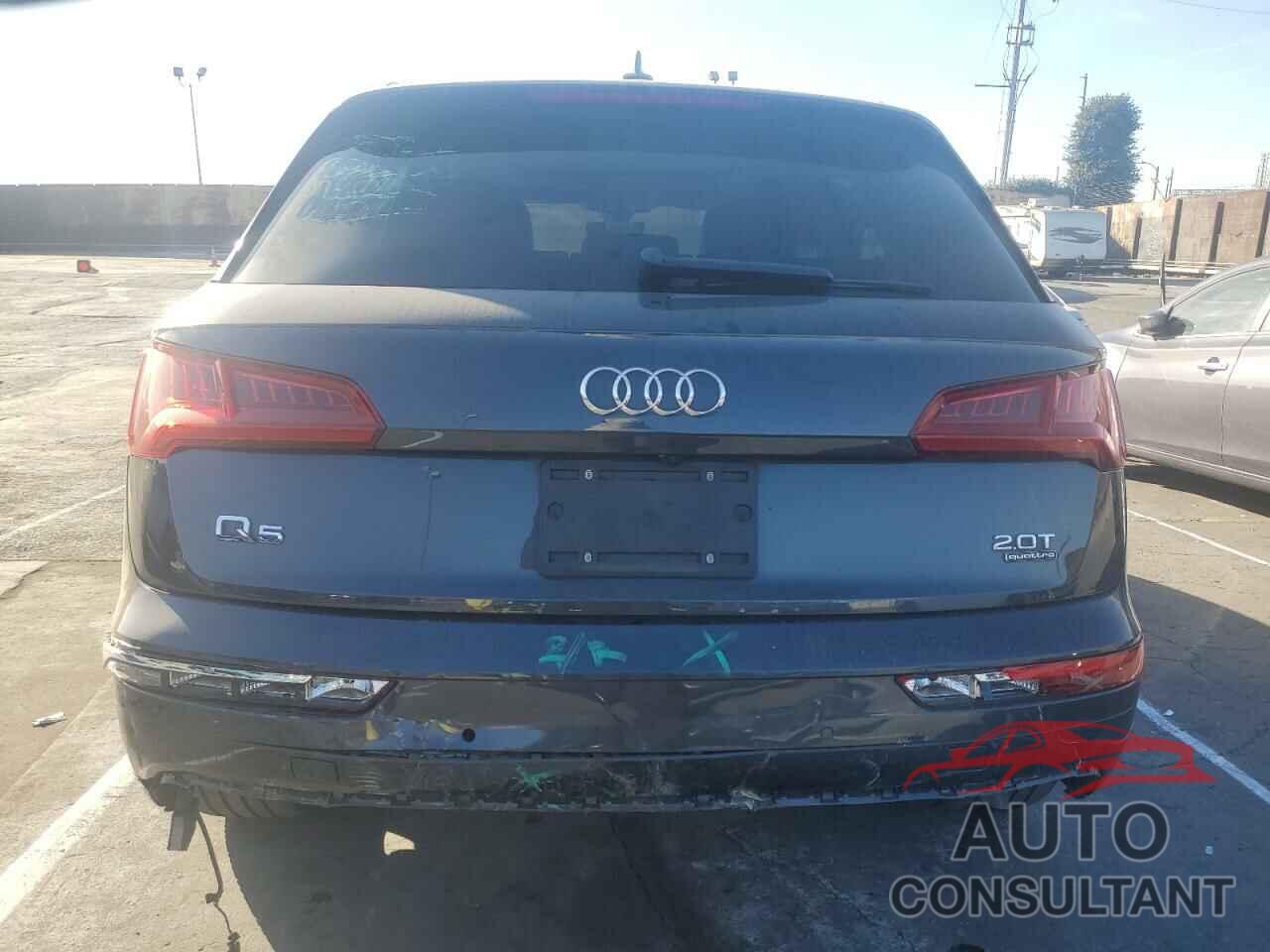 AUDI Q5 2018 - WA1BNAFY0J2117462