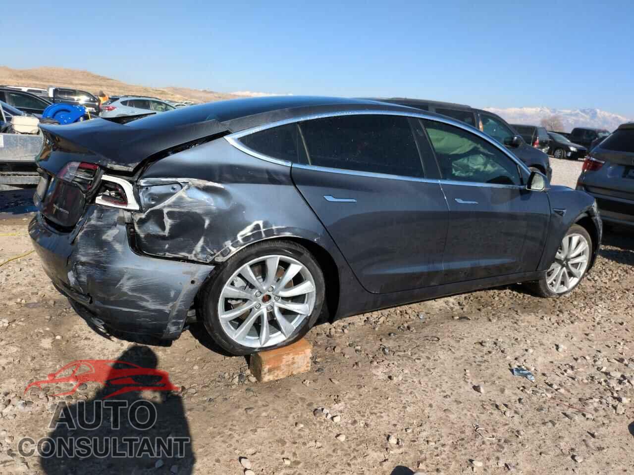 TESLA MODEL 3 2019 - 5YJ3E1EB4KF365946