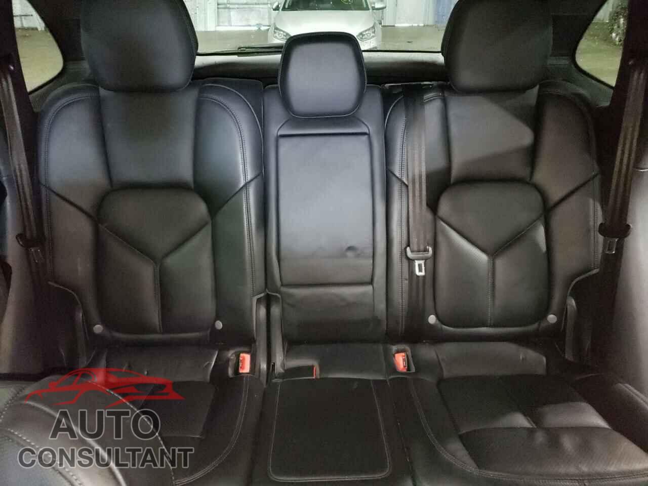 PORSCHE CAYENNE 2016 - WP1AA2A2XGKA36384