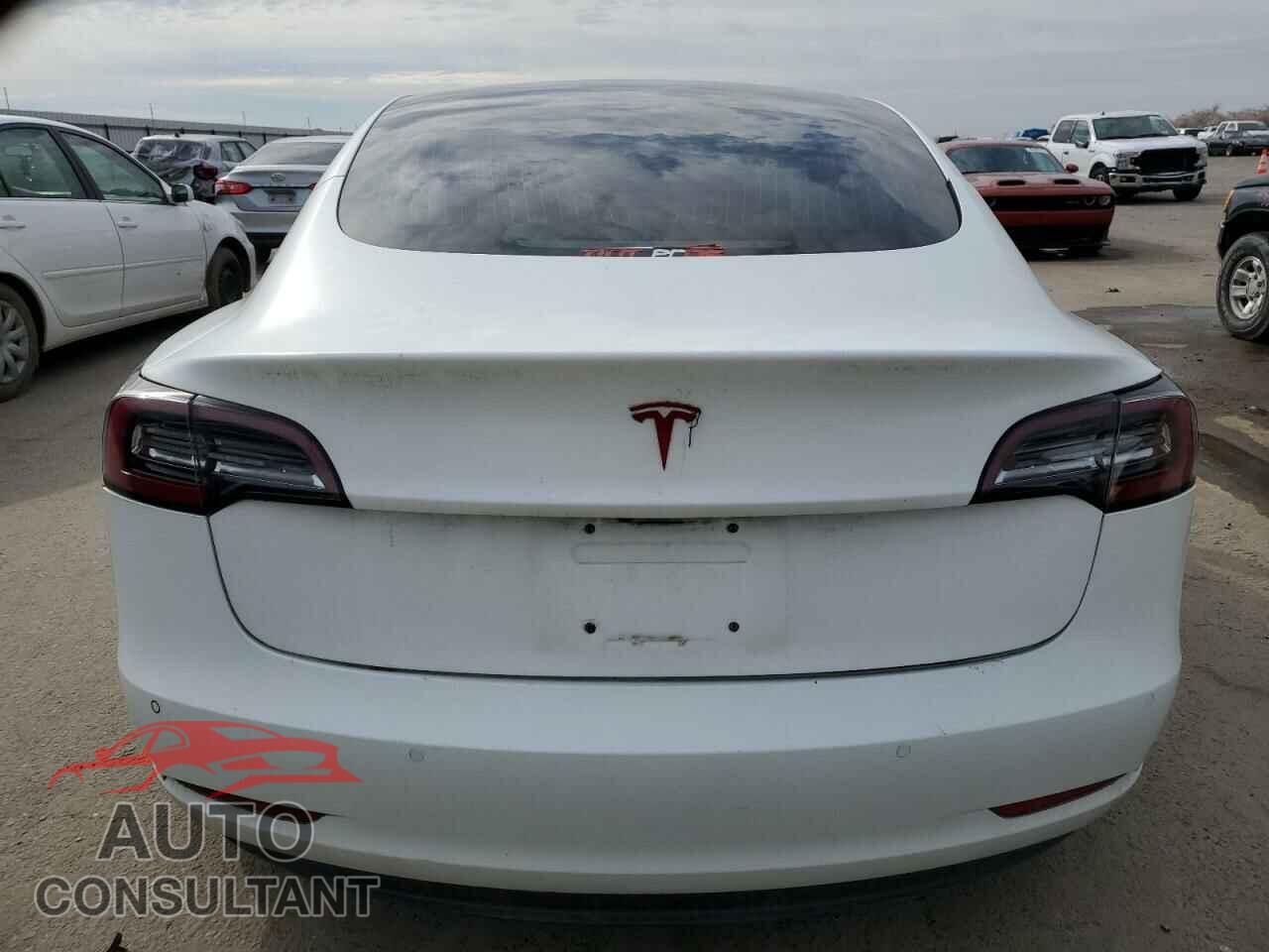 TESLA MODEL 3 2018 - 5YJ3E1EA5JF063491