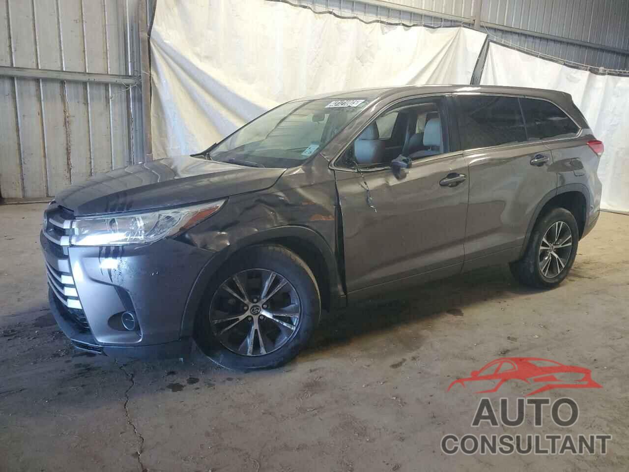 TOYOTA HIGHLANDER 2018 - 5TDZARFH7JS039723