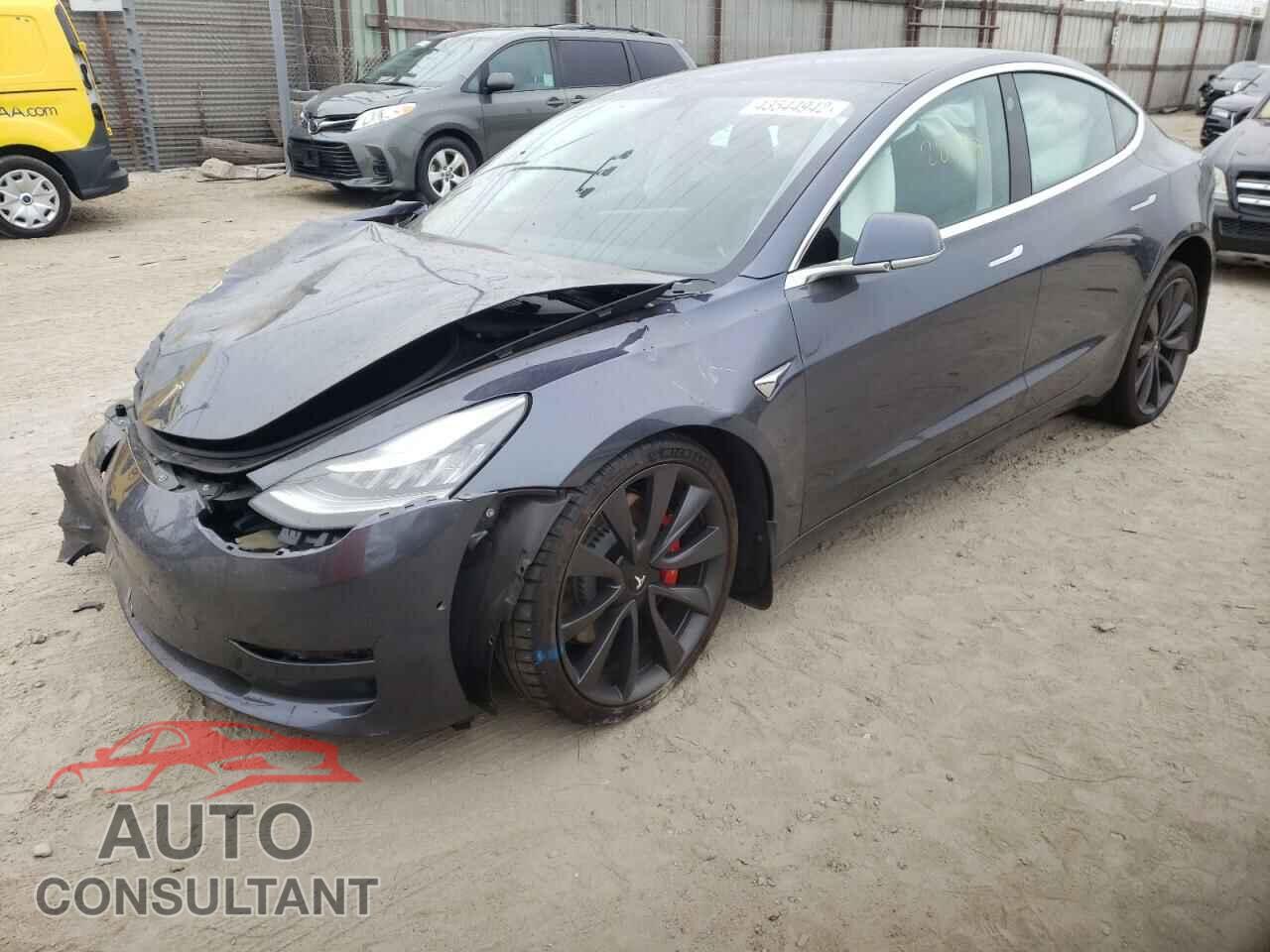 TESLA MODEL 3 2020 - 5YJ3E1EC1LF646824