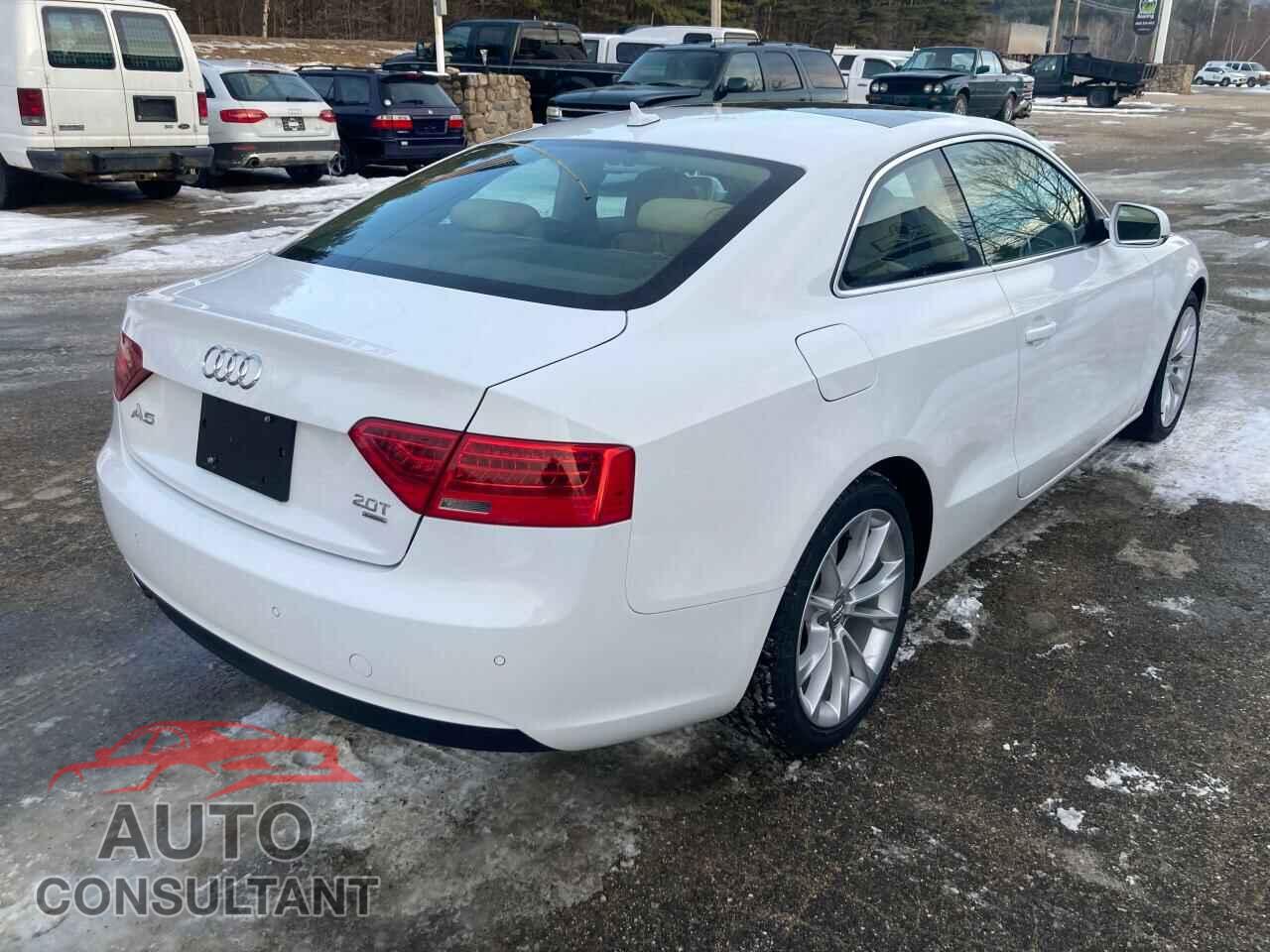 AUDI A5 2014 - WAULFAFR8EA040767