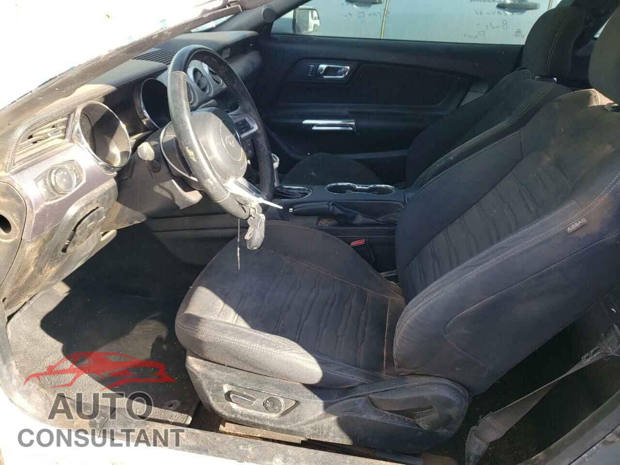 FORD MUSTANG 2015 - 1FA6P8TH2F5418356