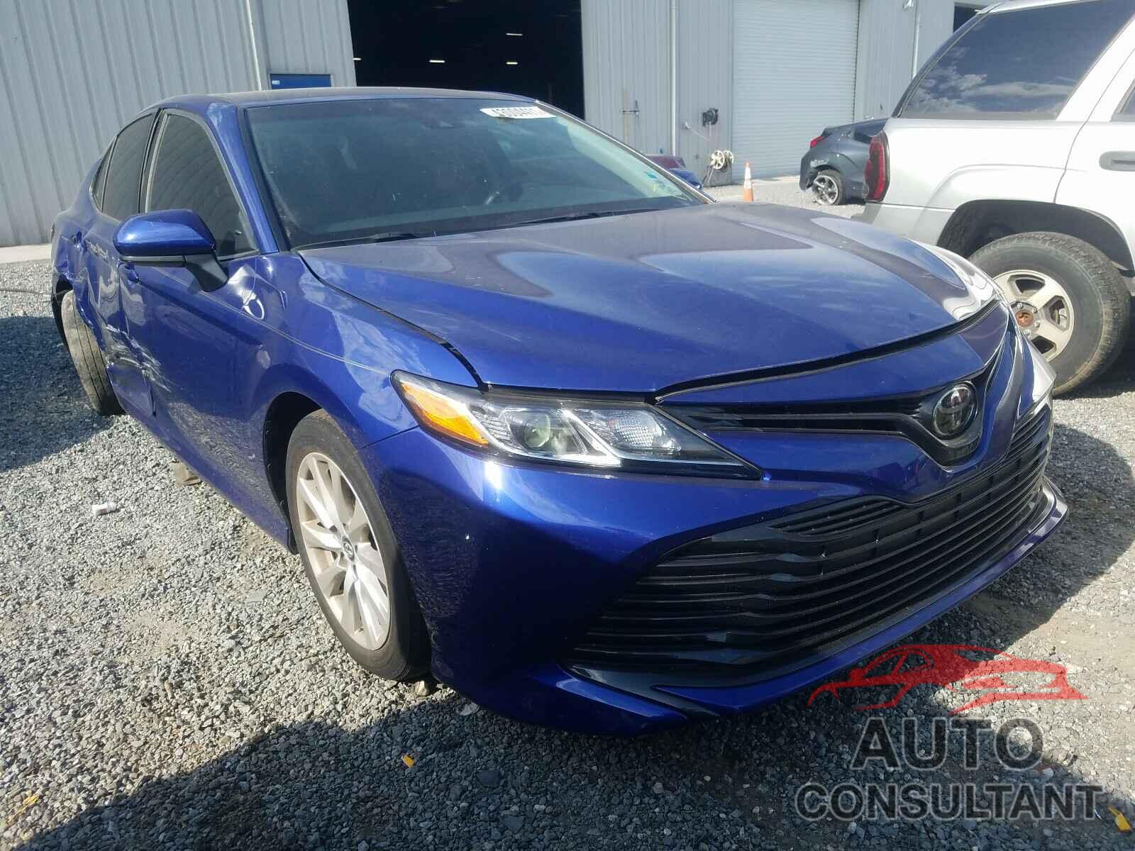 TOYOTA CAMRY 2018 - 4T1B11HK2JU596526