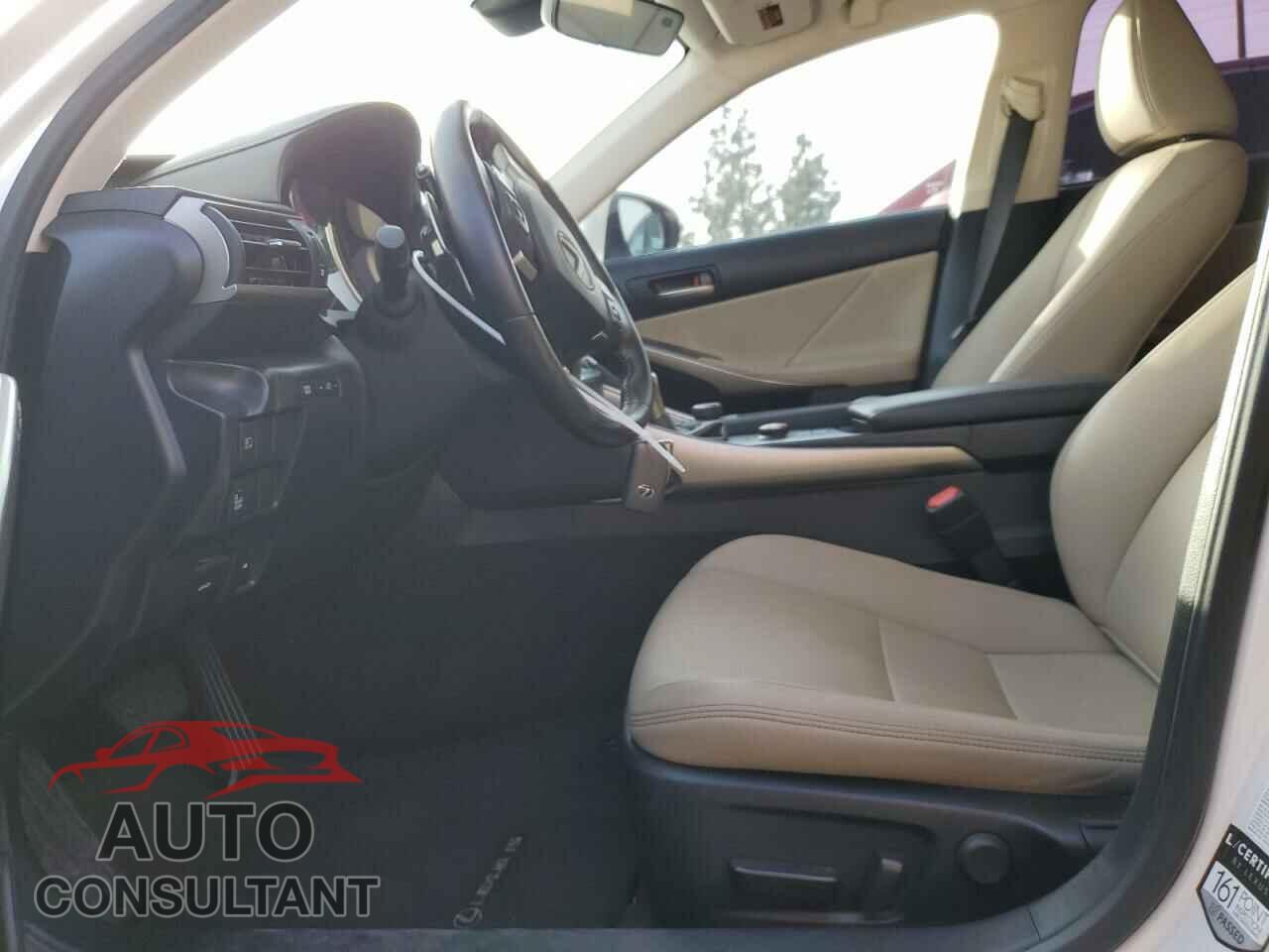 LEXUS IS 2019 - JTHBA1D20K5084574